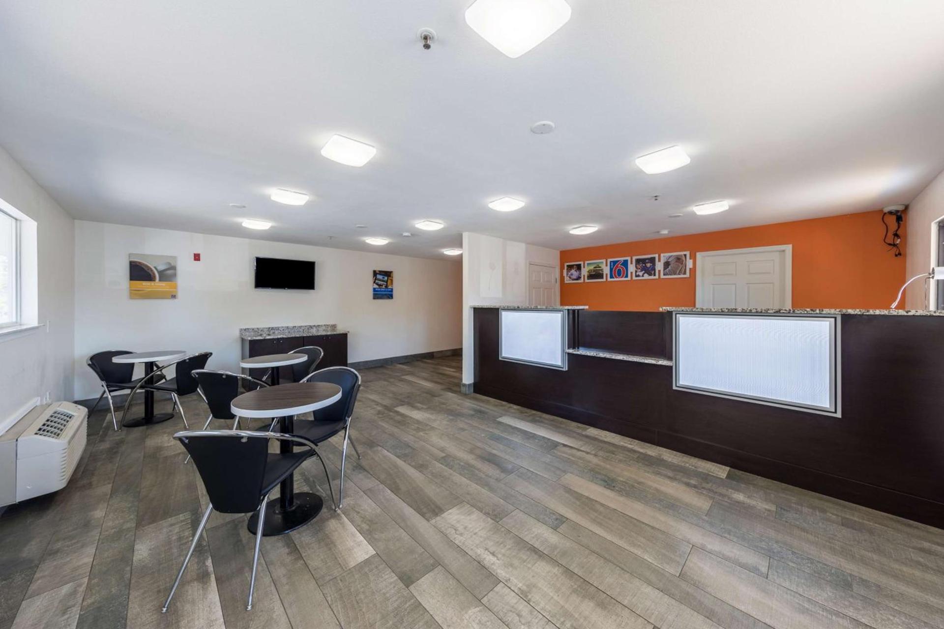 Motel 6-Greenville, SC photo 25