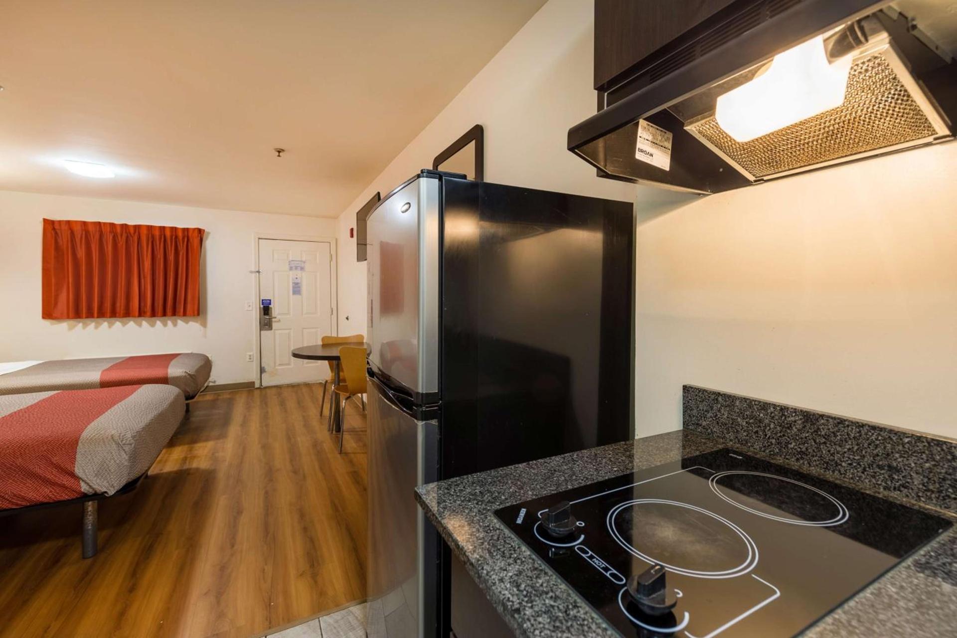 Motel 6-Greenville, SC photo 20