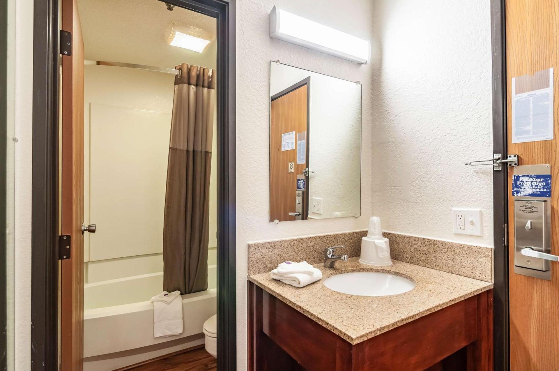 Motel 6-Naperville, IL photo 24