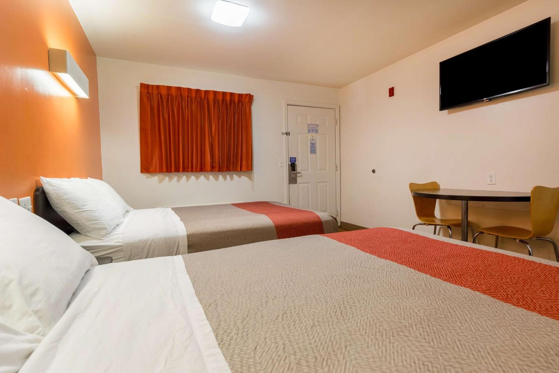 Motel 6-Greenville, SC photo 6