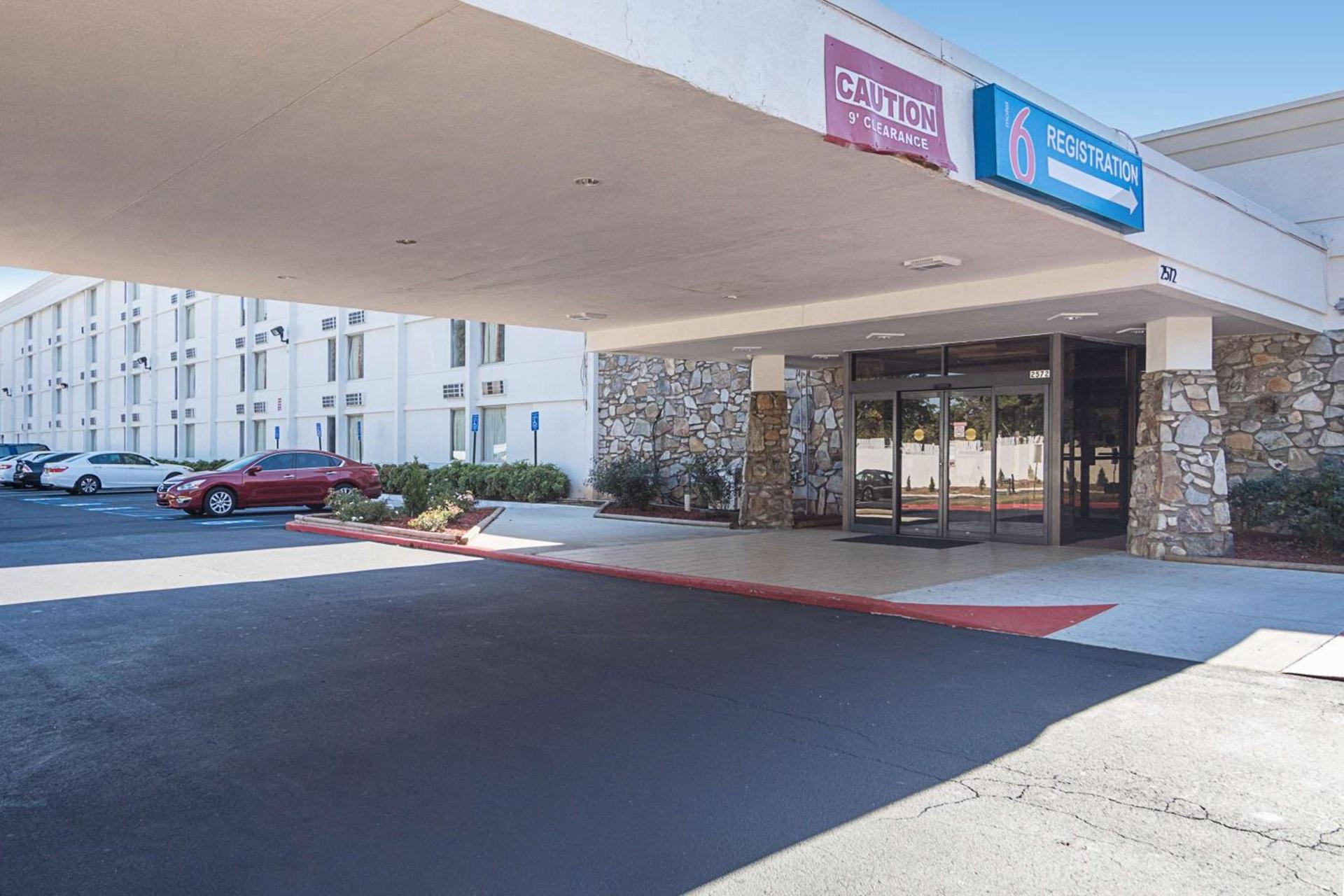 Motel 6-Decatur, GA photo 2