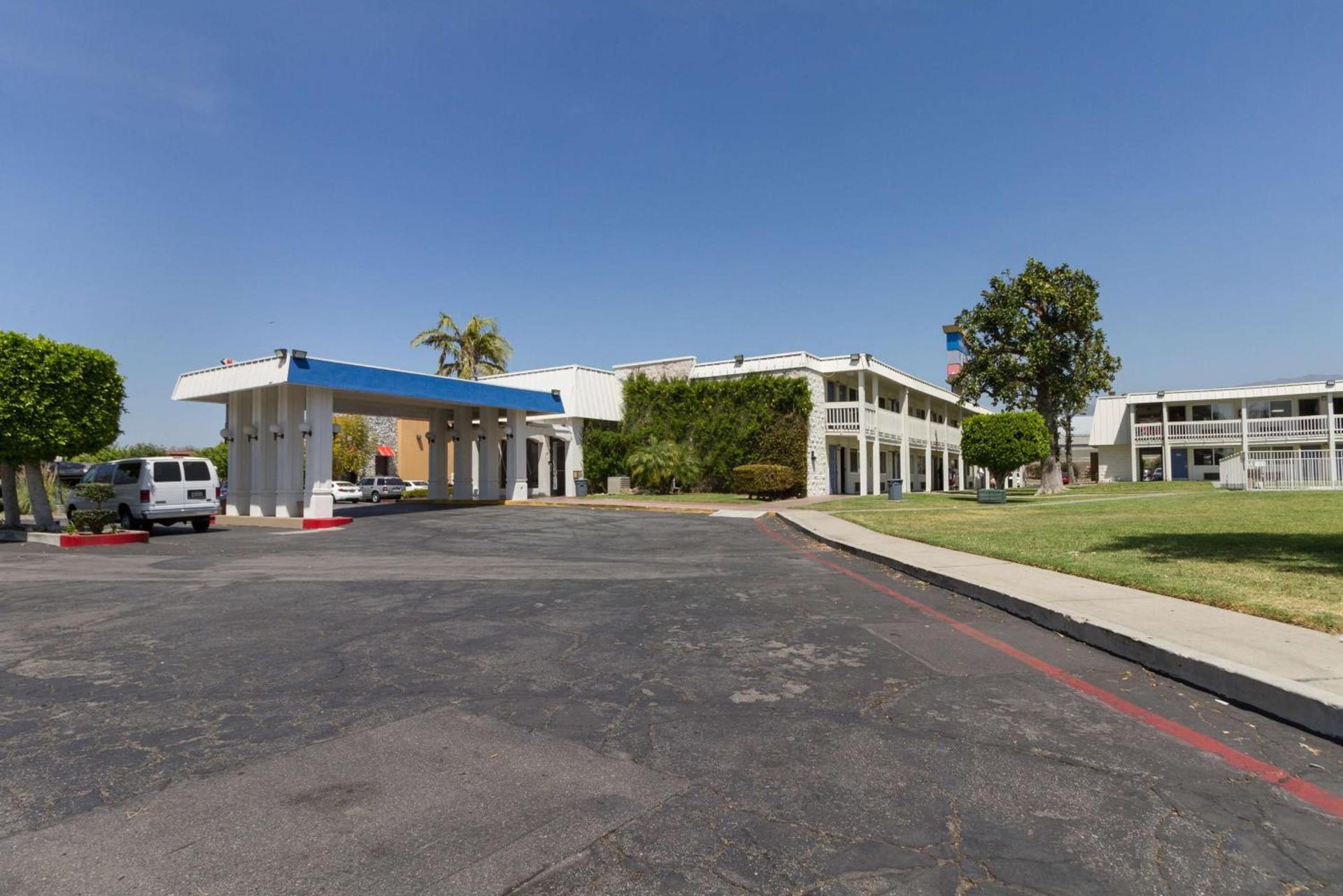 Motel 6-Claremont, CA photo 3
