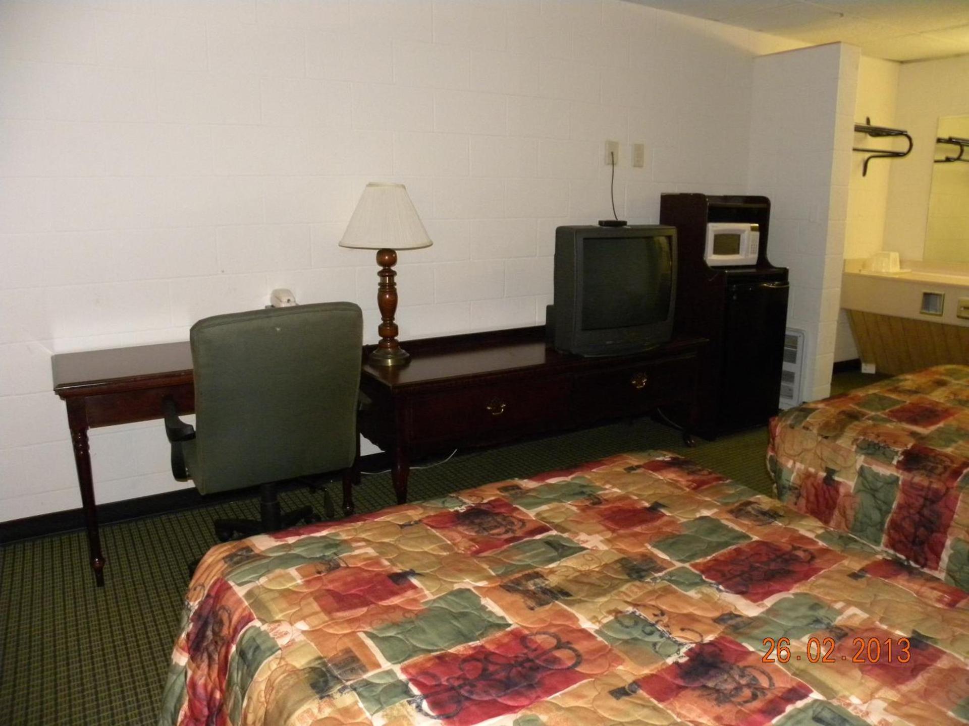Guest Inn Rogers photo 69