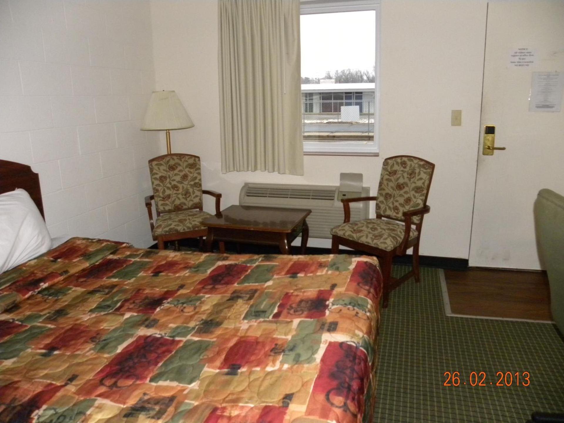 Guest Inn Rogers photo 76