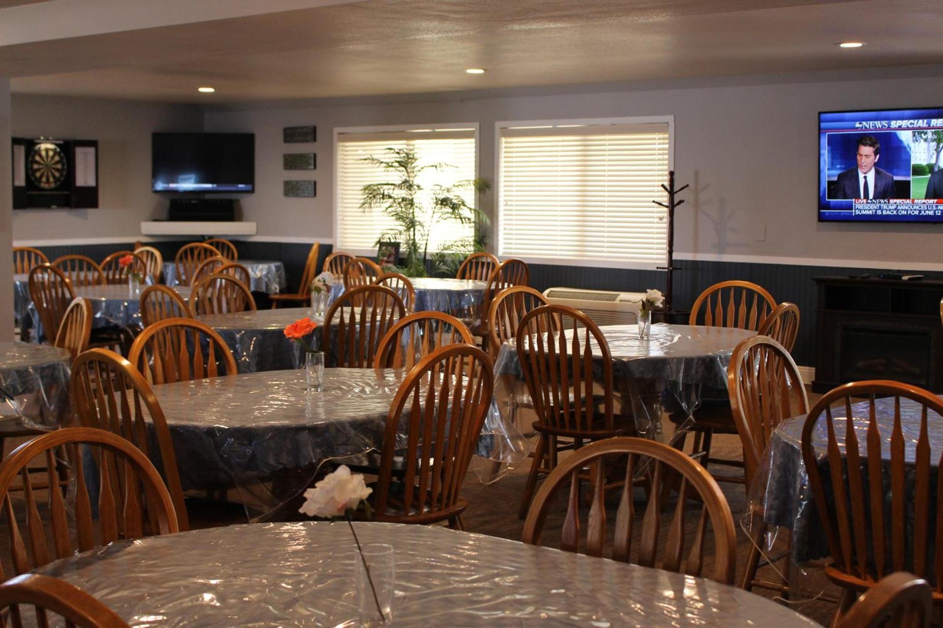 O'Cairns Inn and Suites photo 23