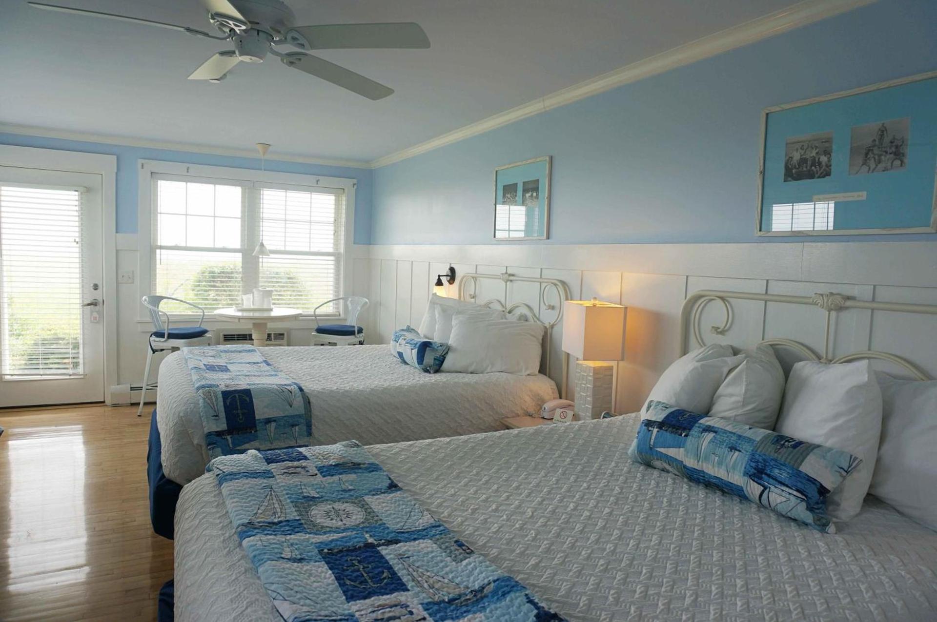 The Edgewater photo 26