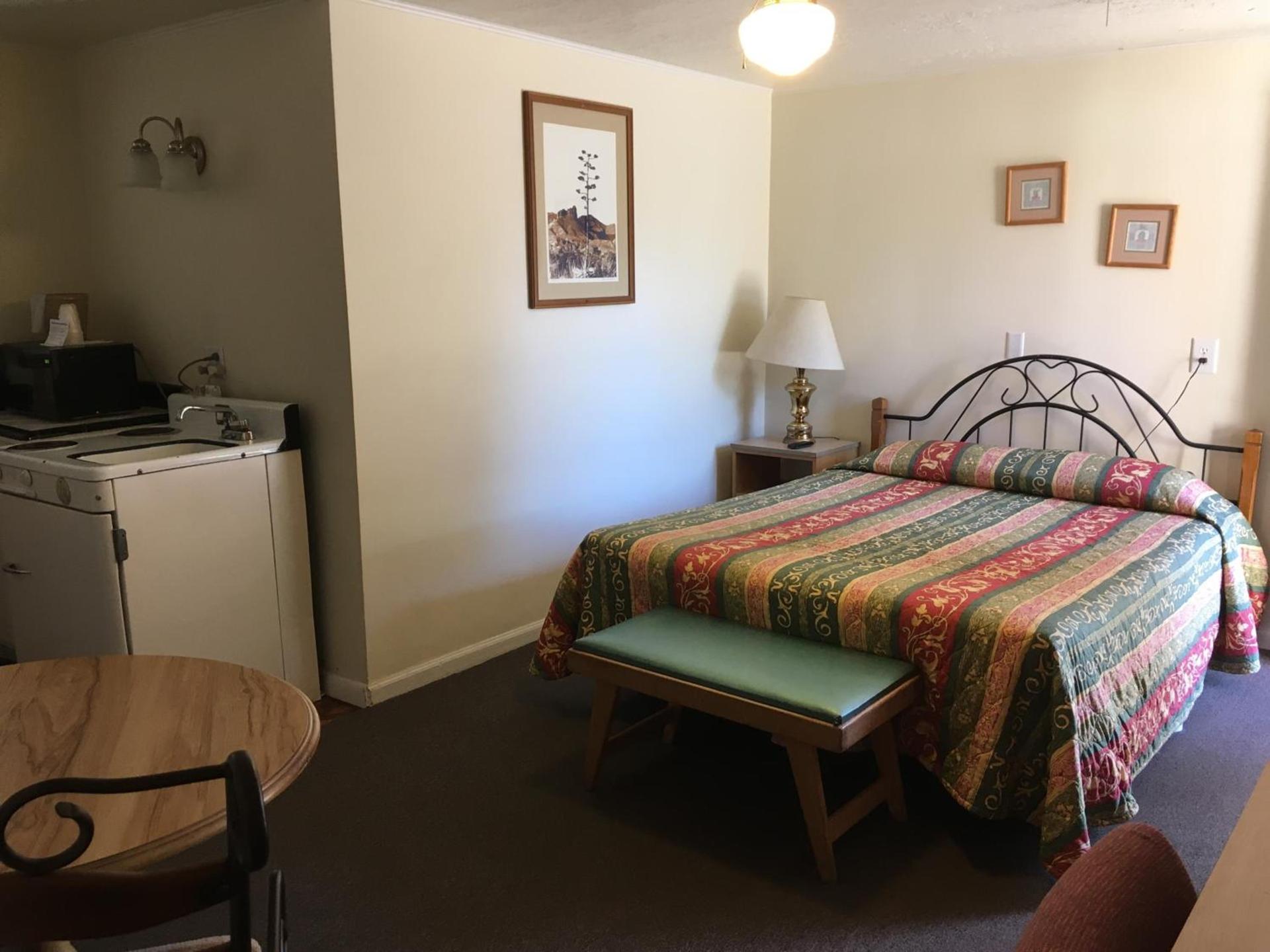 Sun -N- Sand Motel photo 8