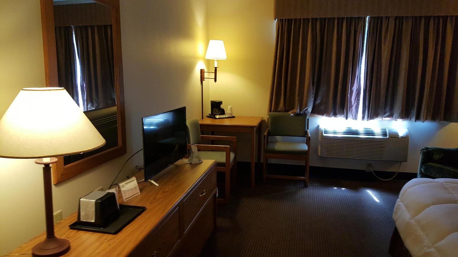 Motel 6 Norway MI photo 28