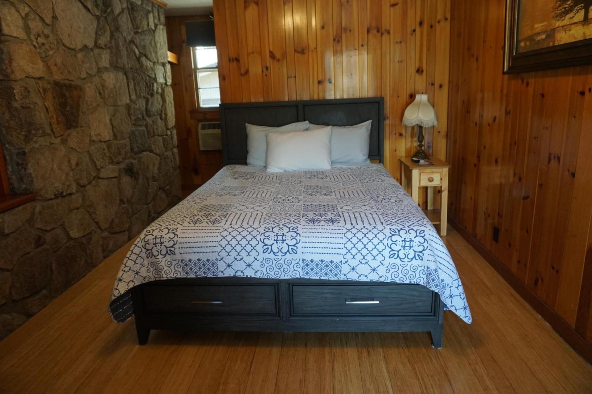 Marshall's Creek Rest Motel photo 42