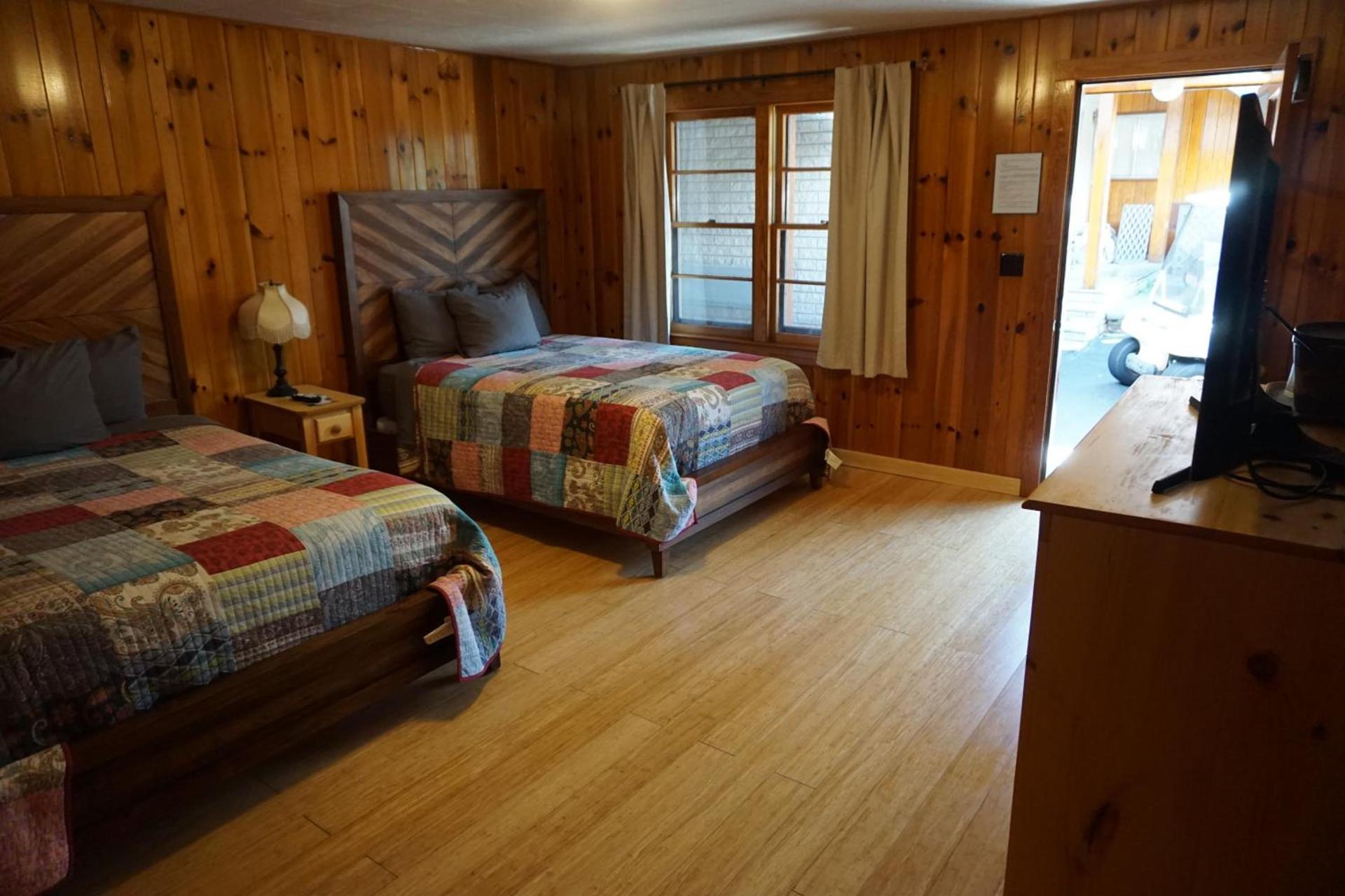 Marshall's Creek Rest Motel photo 85
