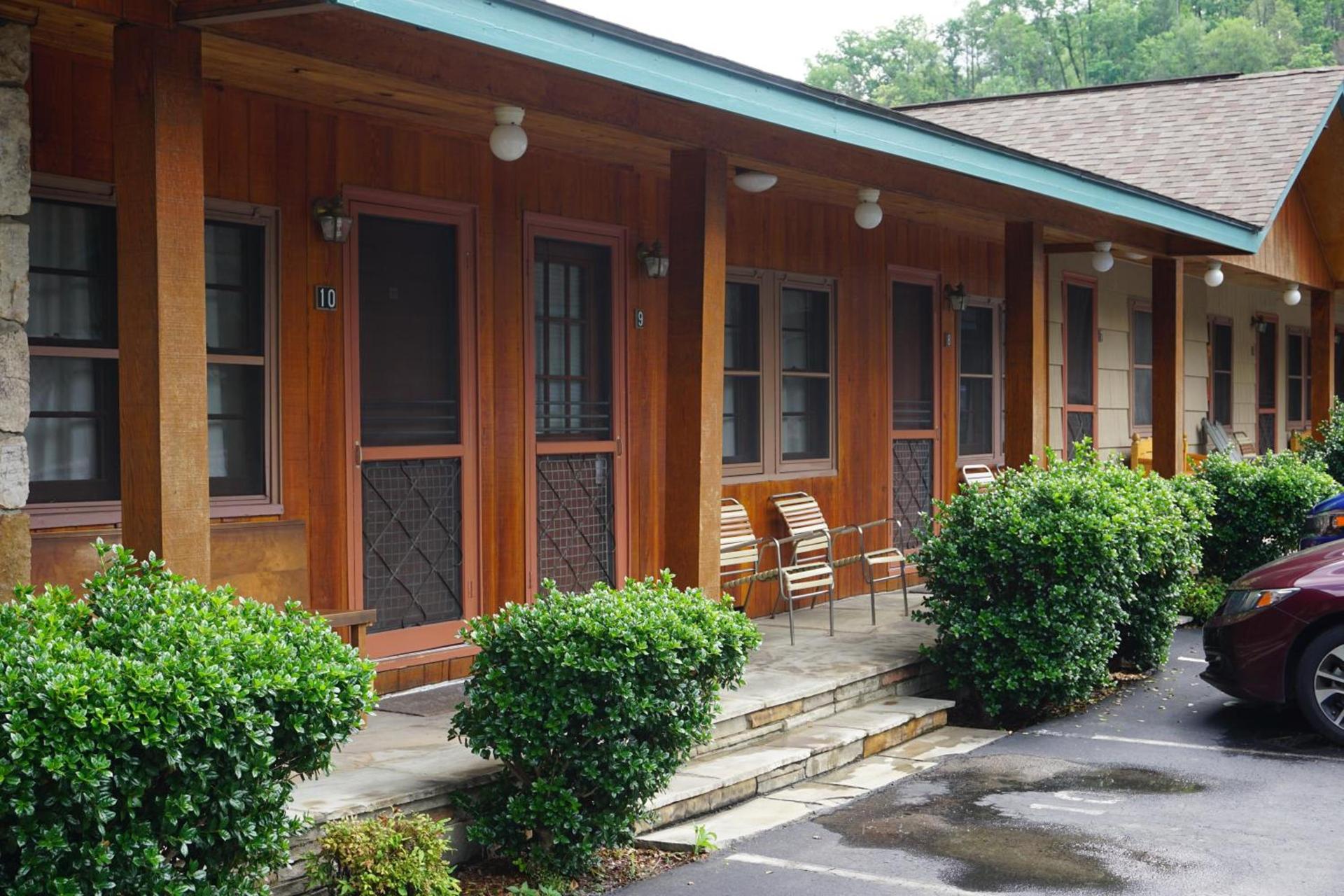 Marshall's Creek Rest Motel photo 64