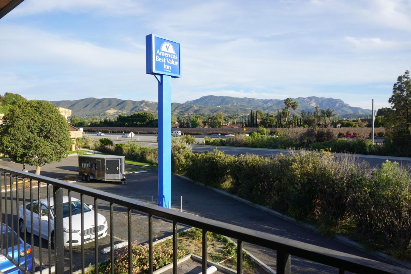 Americas Best Value Inn Thousand Oaks photo 18