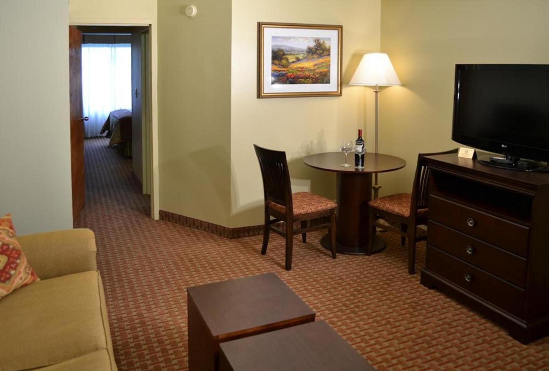 Euro-Suites Hotel photo 14