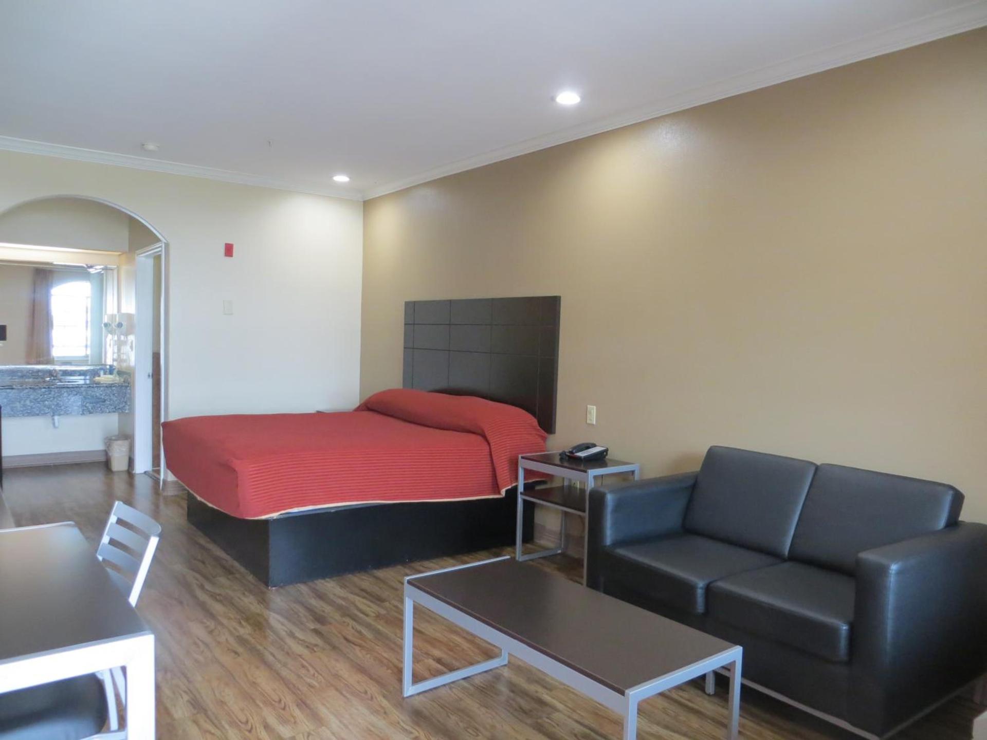 Palace Inn Westheimer photo 3