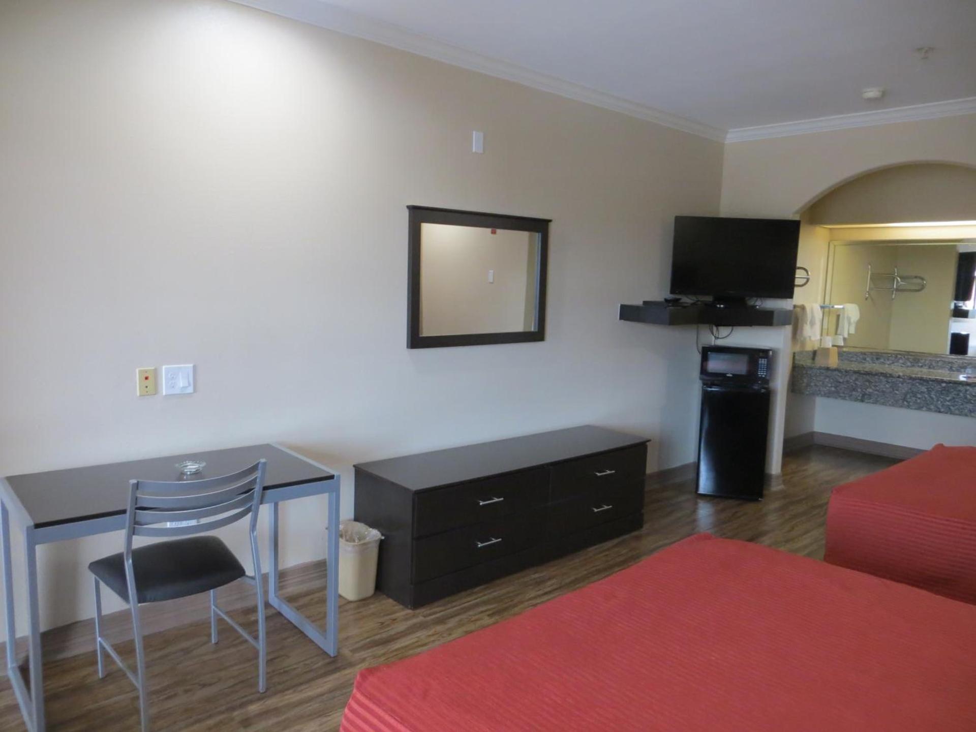 Palace Inn Westheimer photo 18