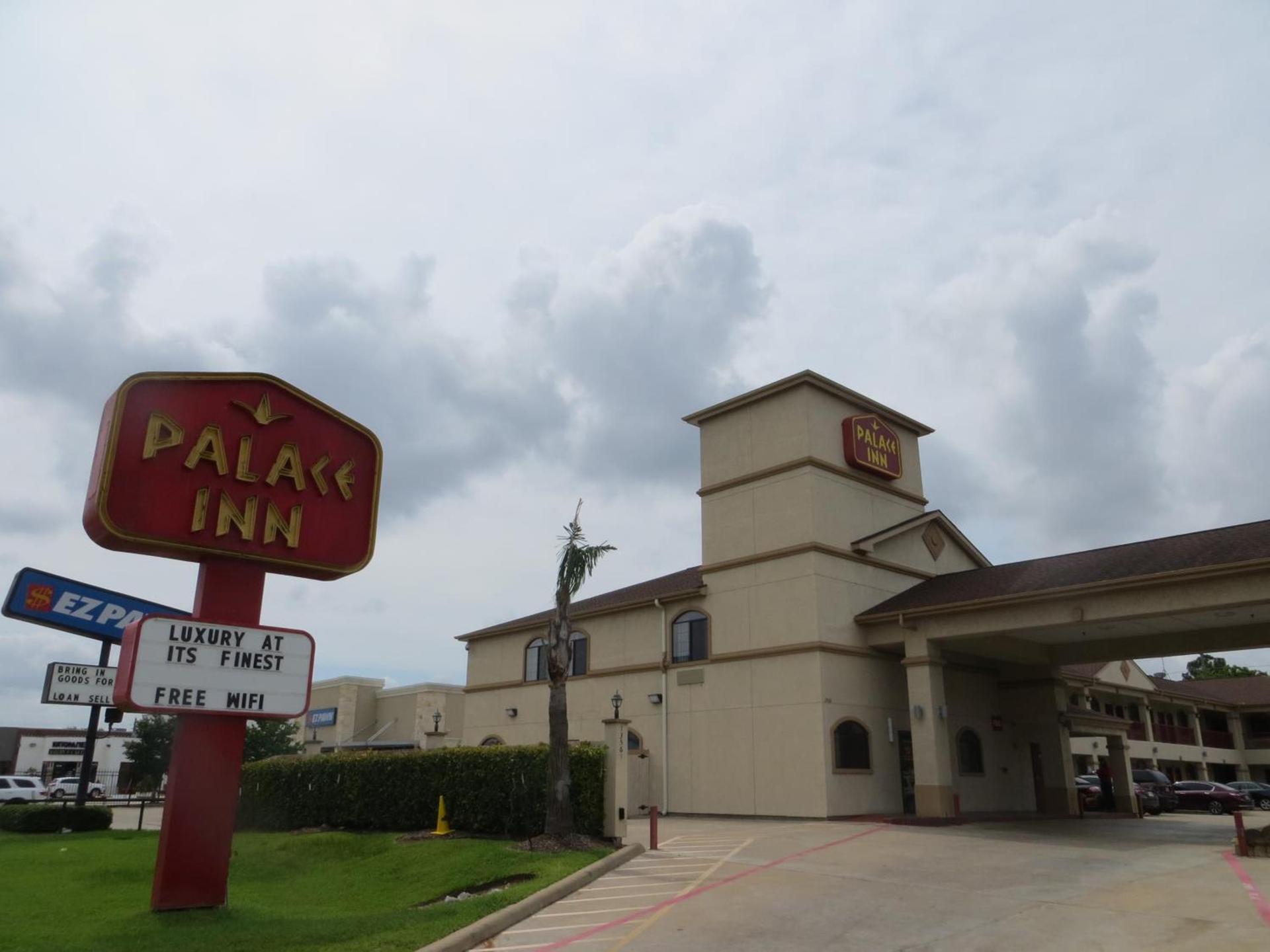 Palace Inn Westheimer photo 1