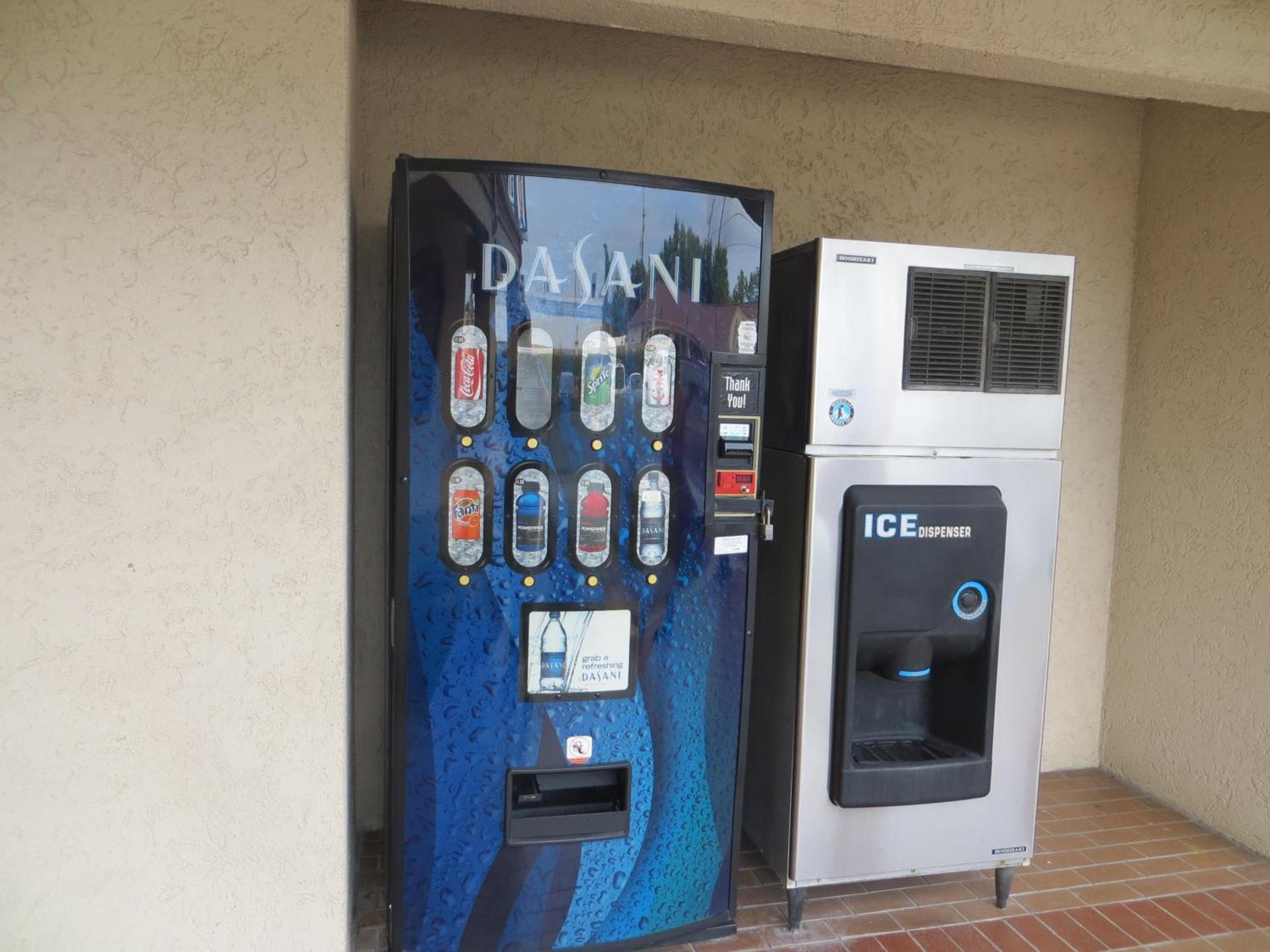 Palace Inn Westheimer photo 25