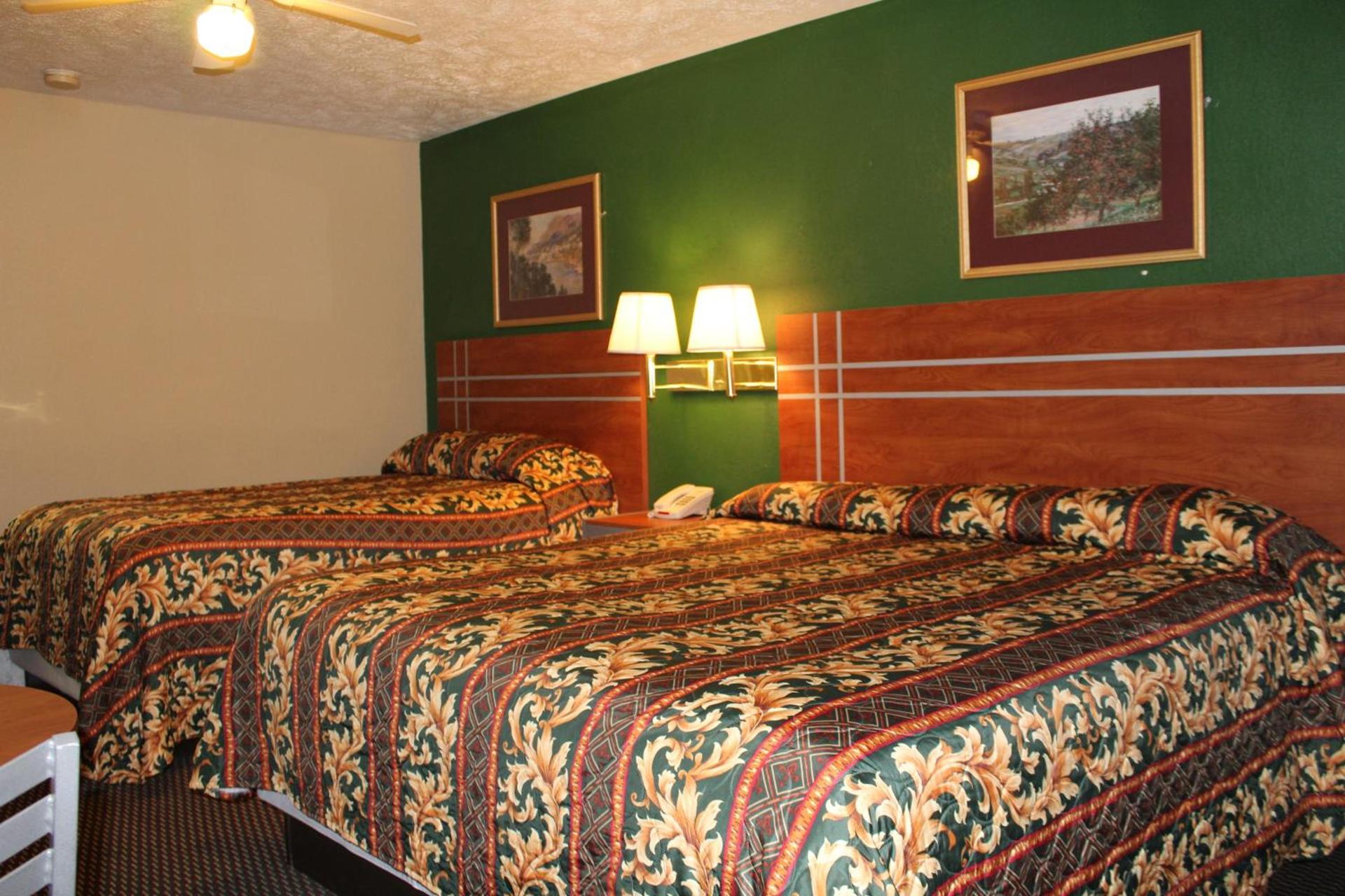 Apple Annie's Inn photo 13