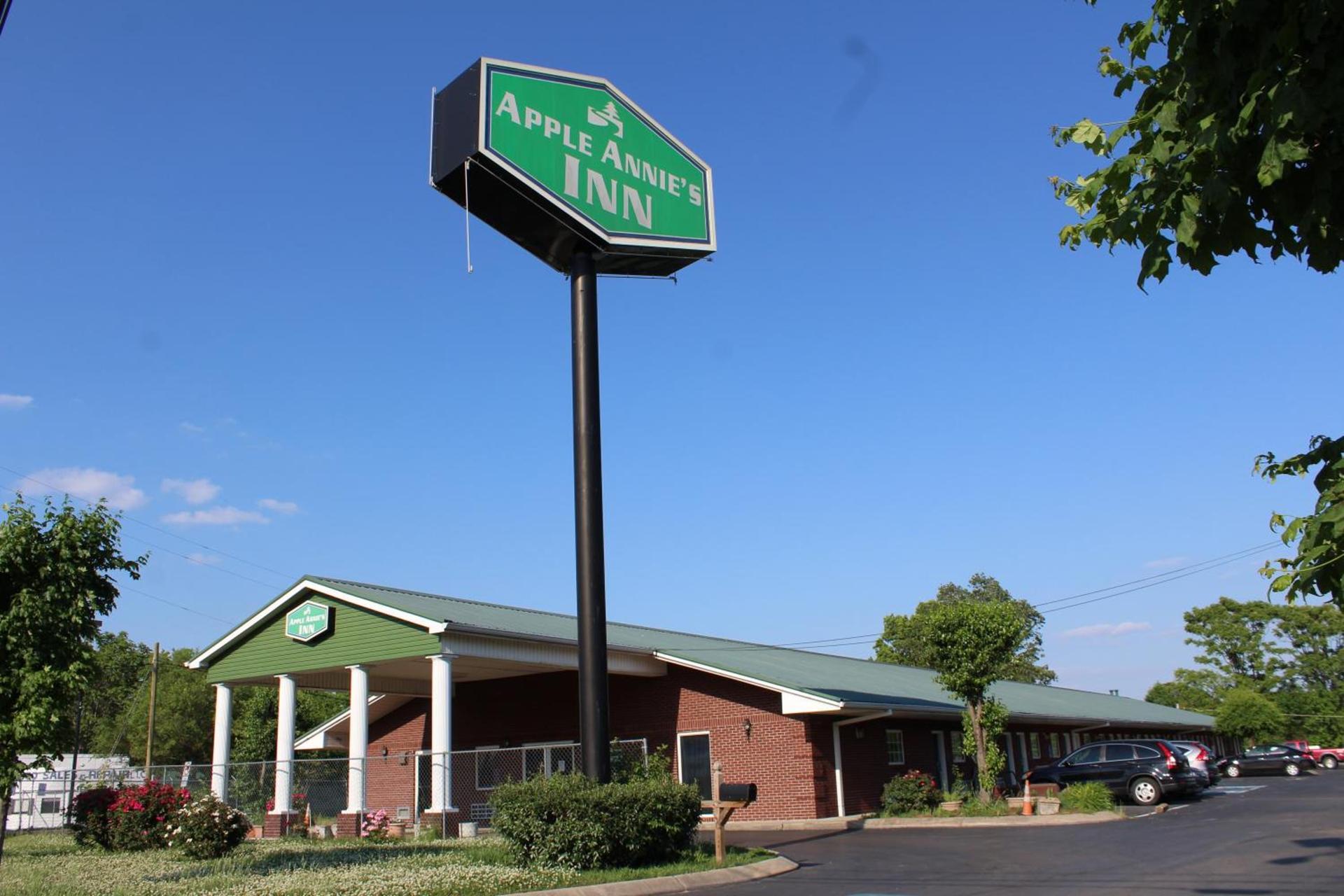 Apple Annie's Inn photo 1