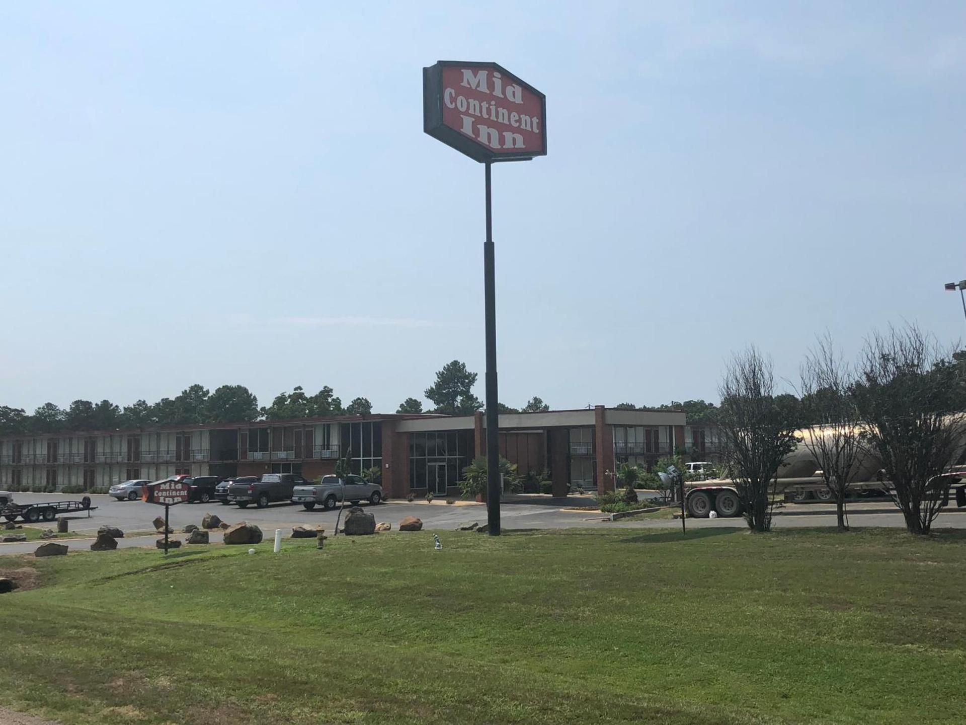 Mid Continent Inn photo 1