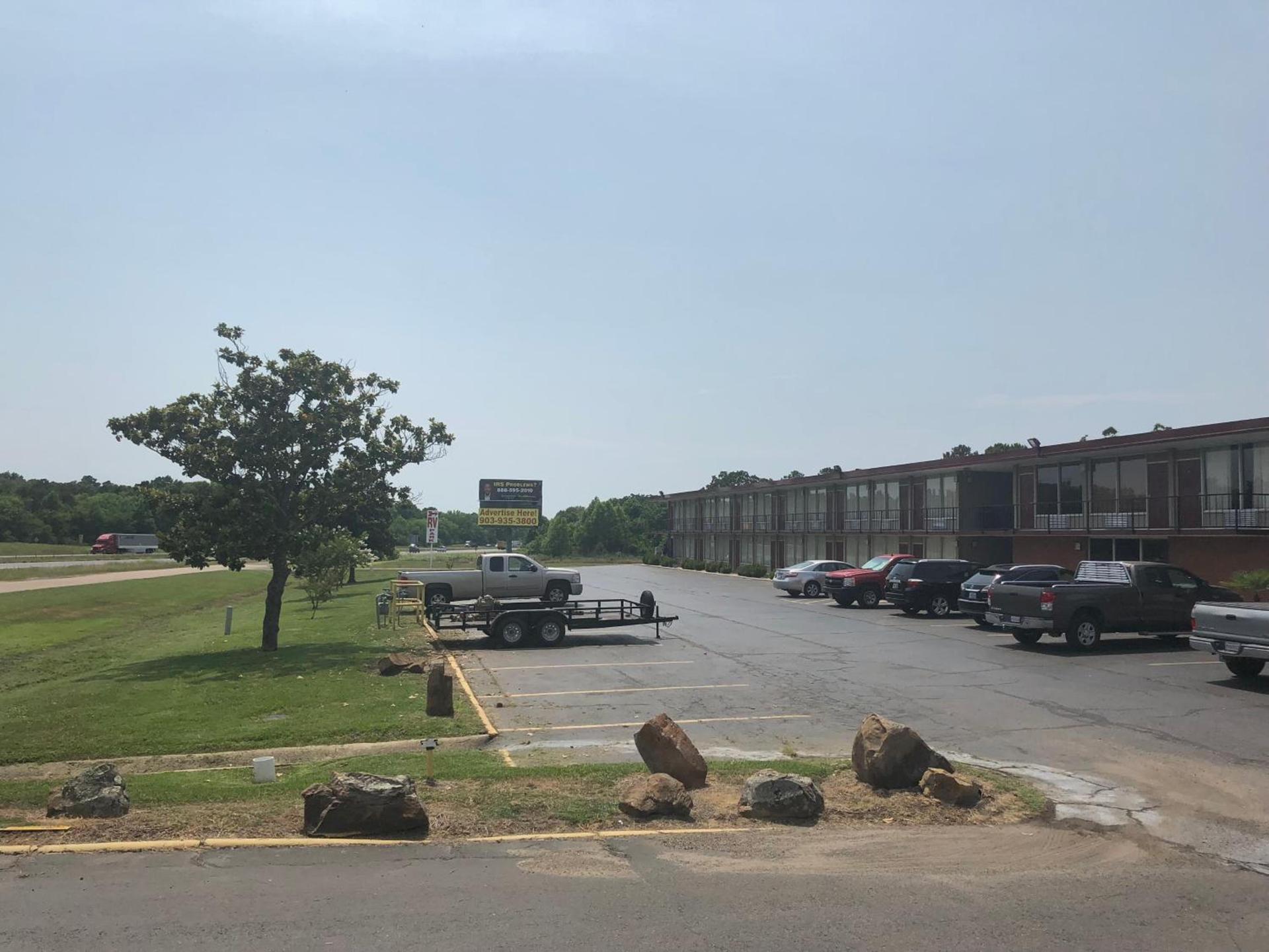 Mid Continent Inn photo 16