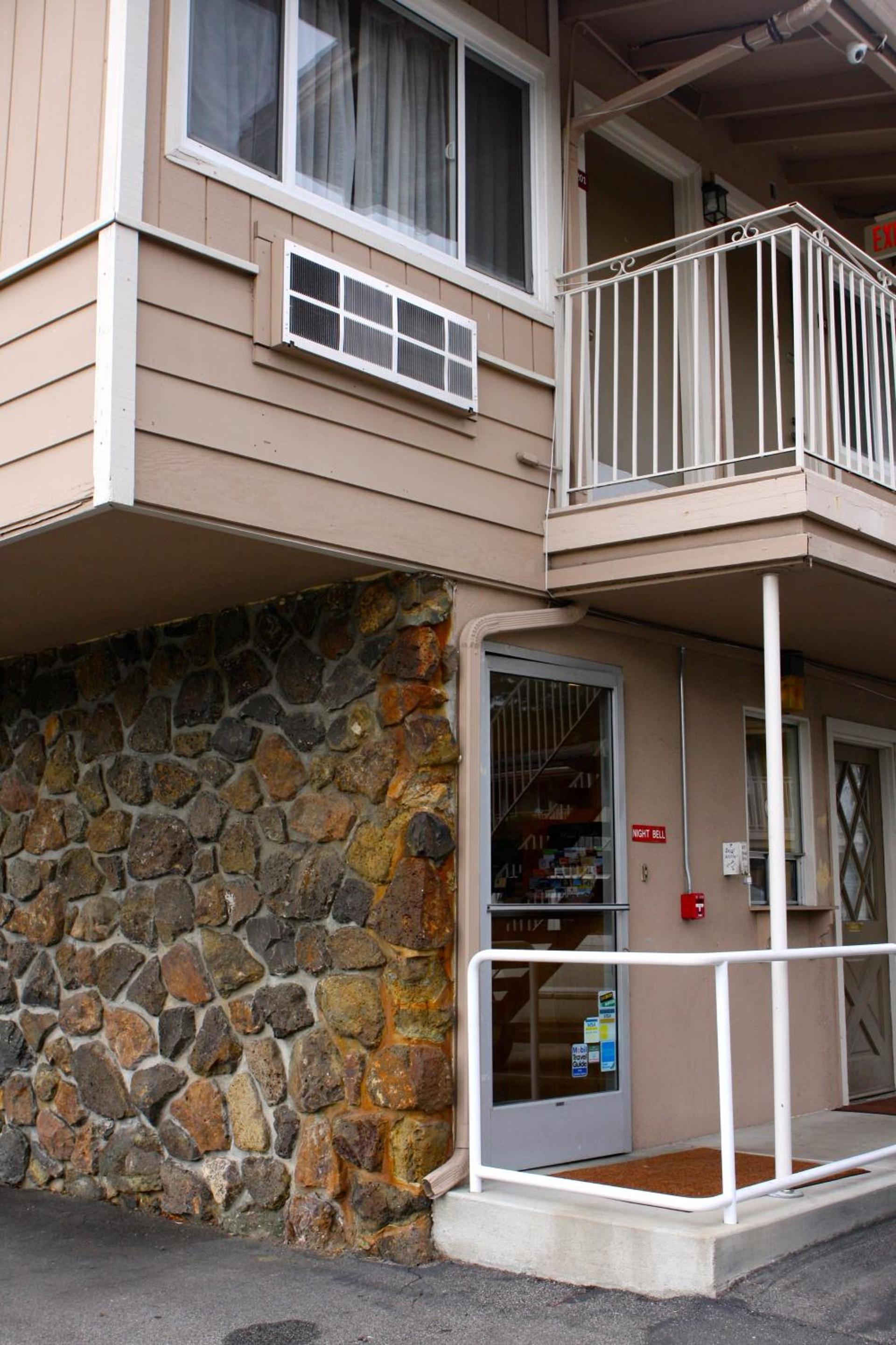 San Luis Inn and Suites photo 2