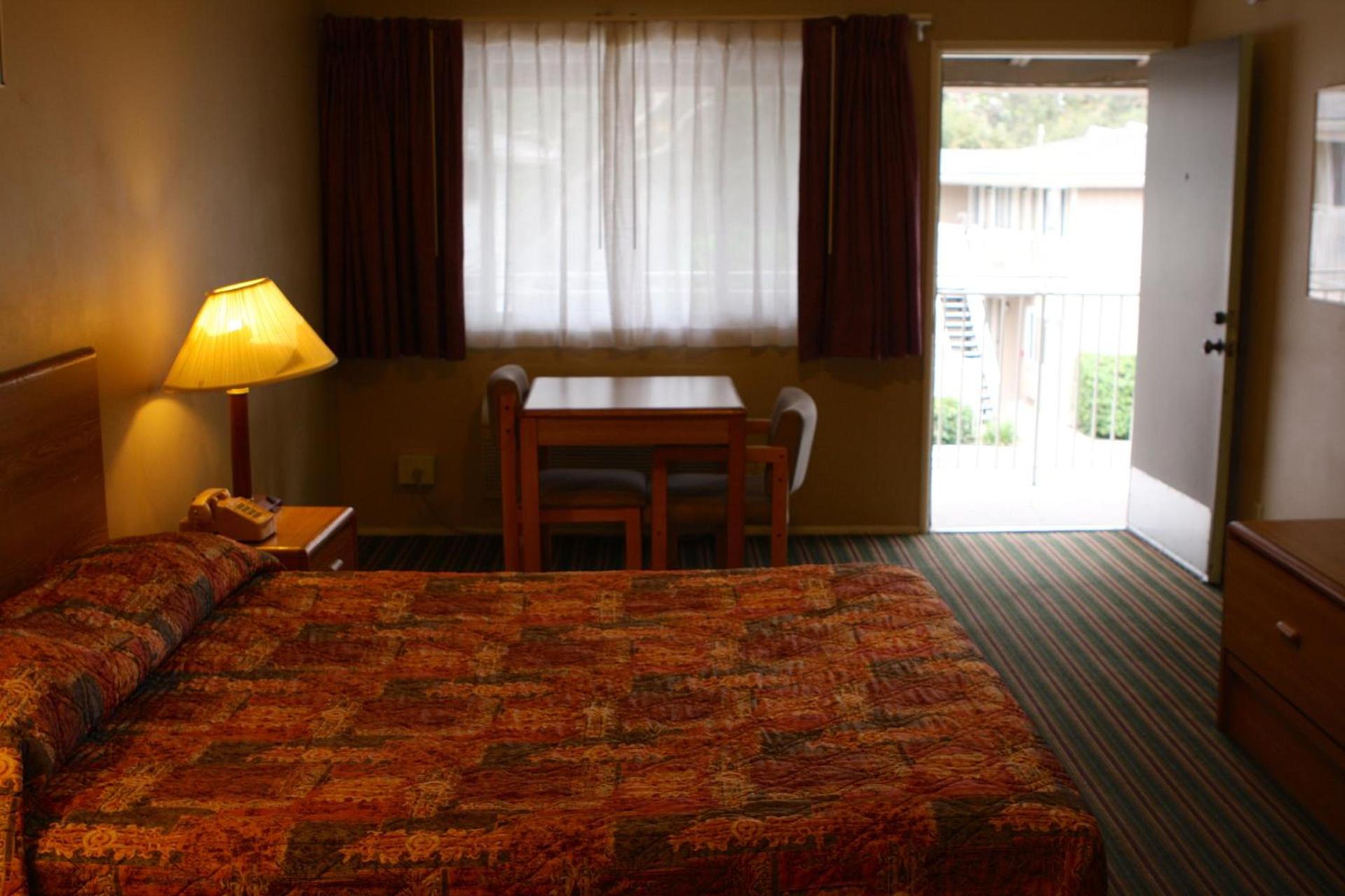San Luis Inn and Suites photo 9