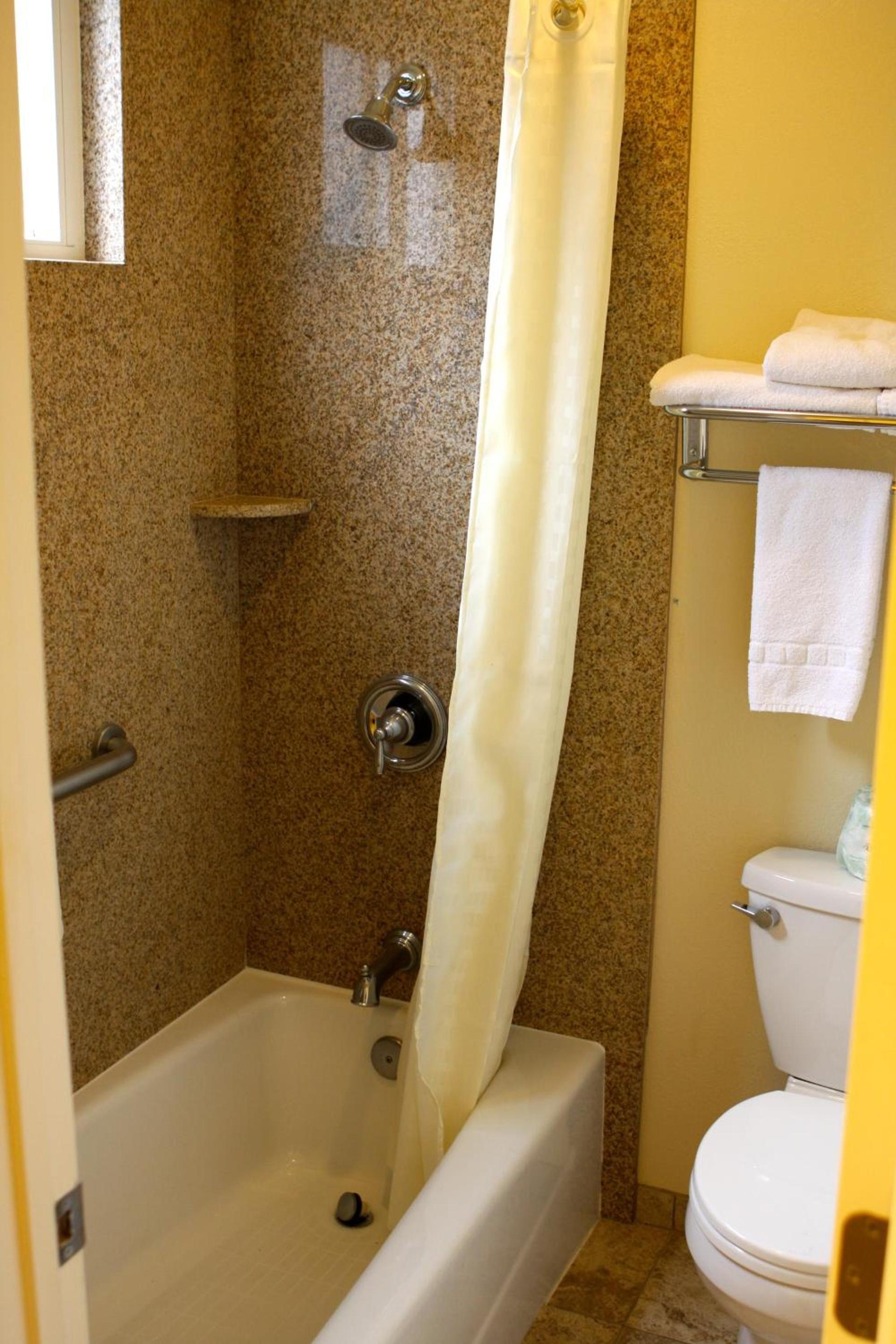 San Luis Inn and Suites photo 11