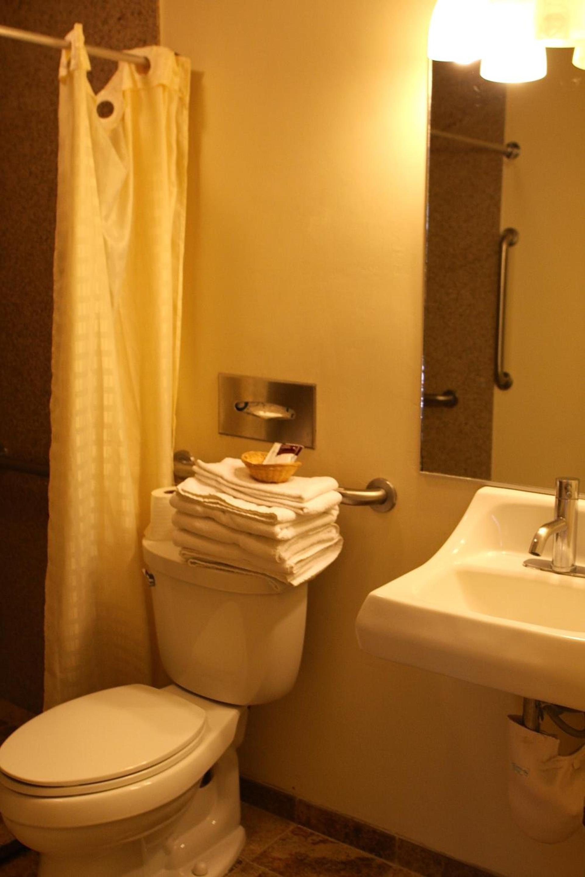 San Luis Inn and Suites photo 8