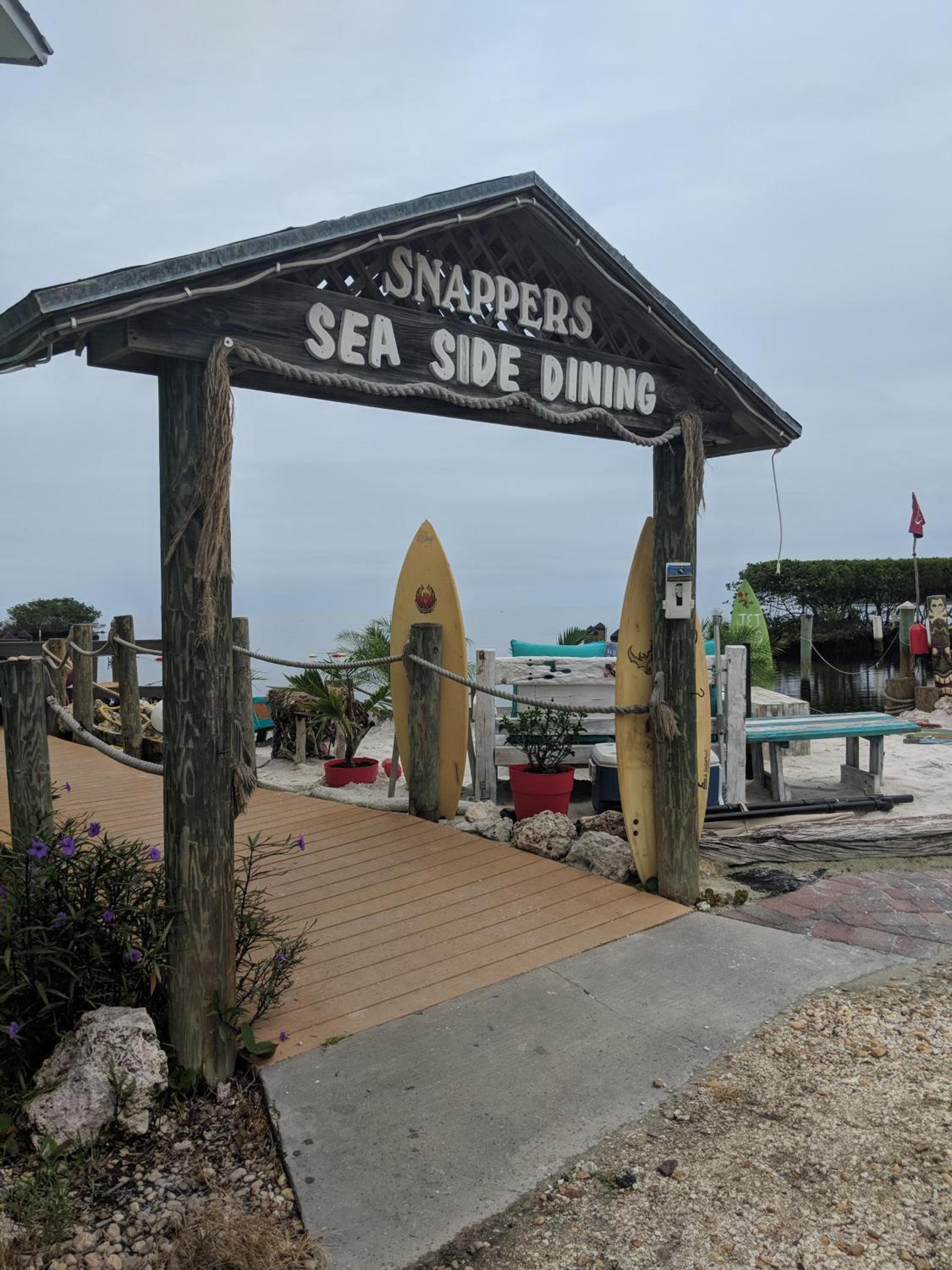 Snappers Key Largo photo 14