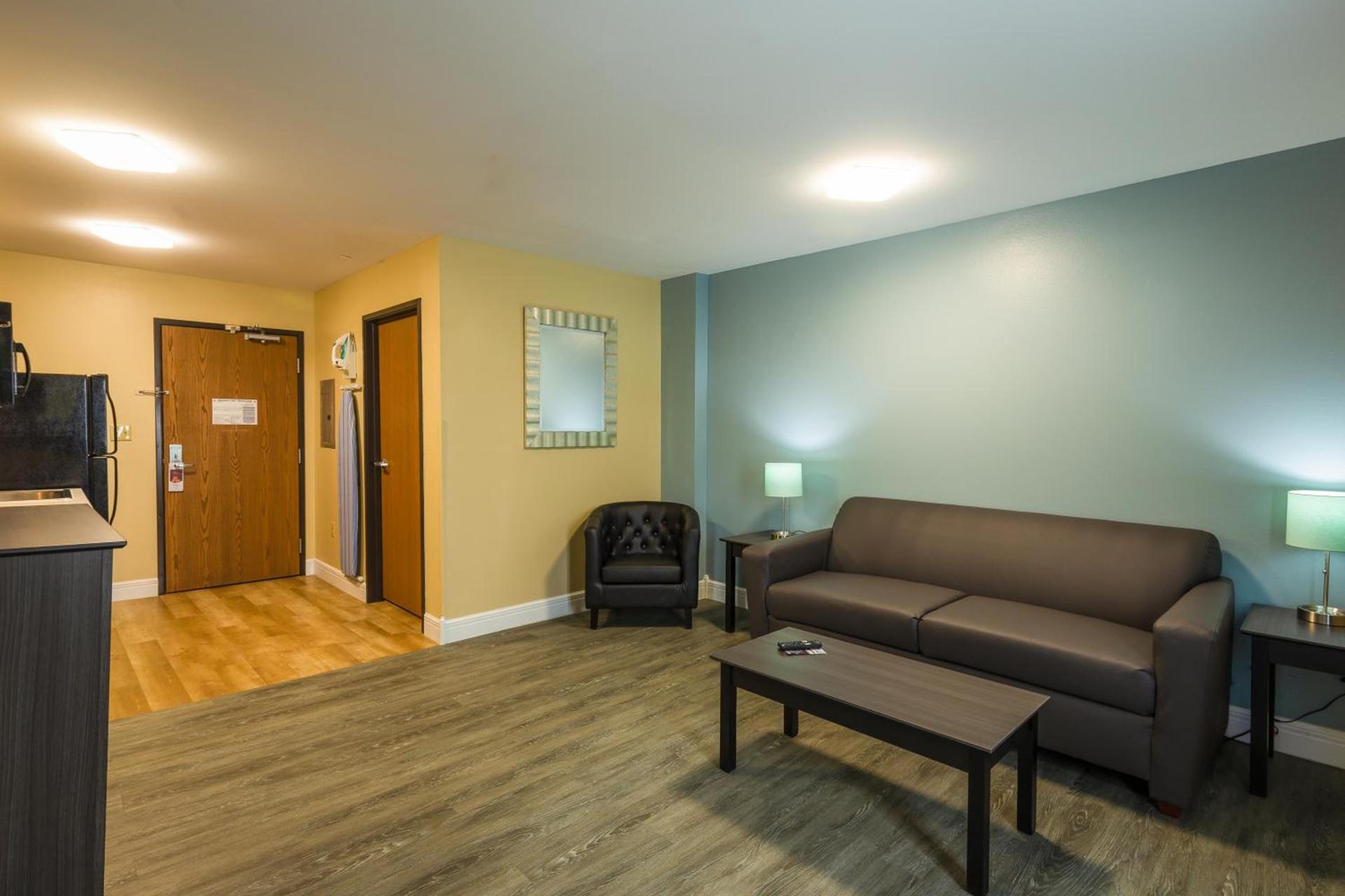 Hawthorn Extended Stay by Wyndham Saint Robert photo 40
