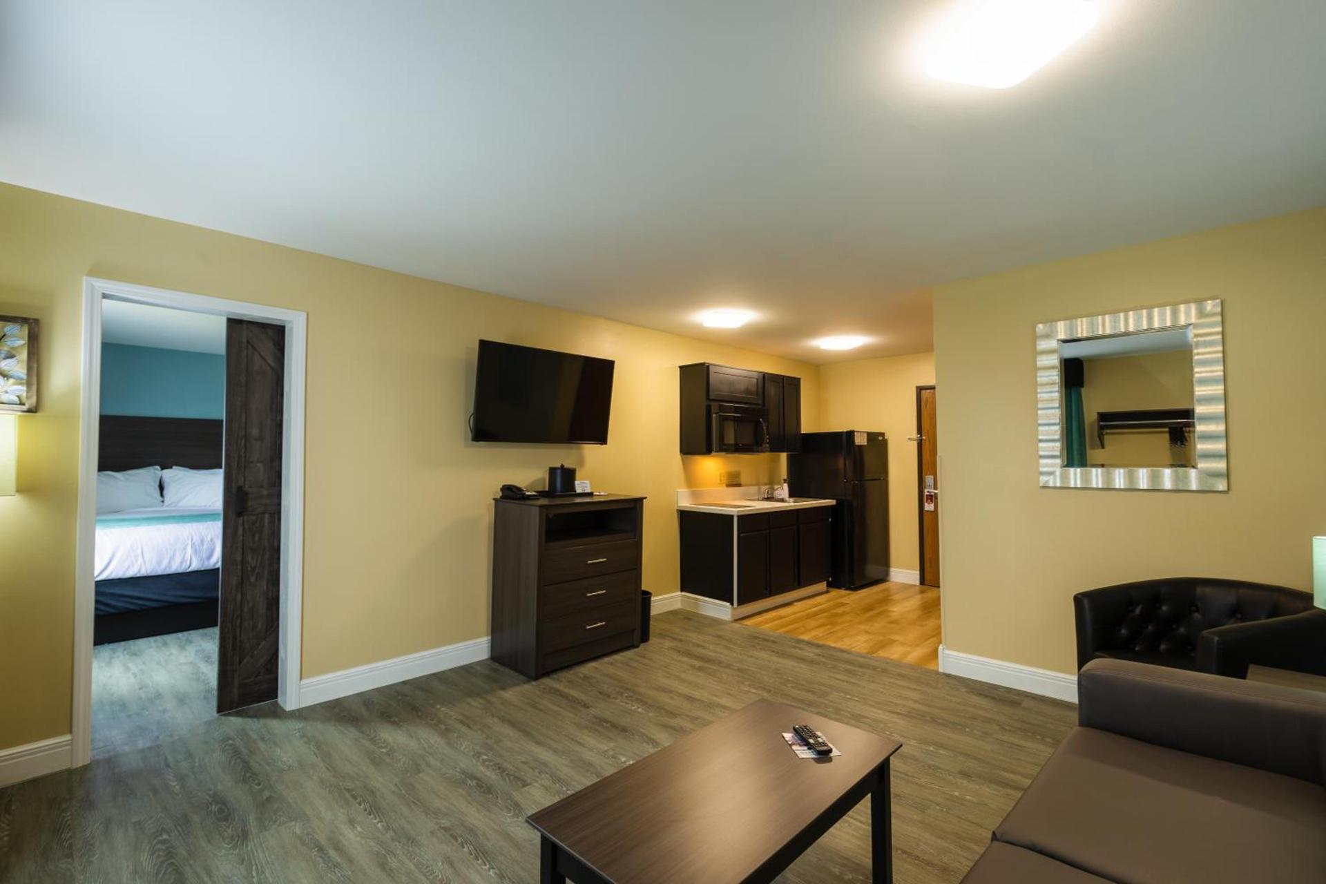 Hawthorn Extended Stay by Wyndham Saint Robert photo 29