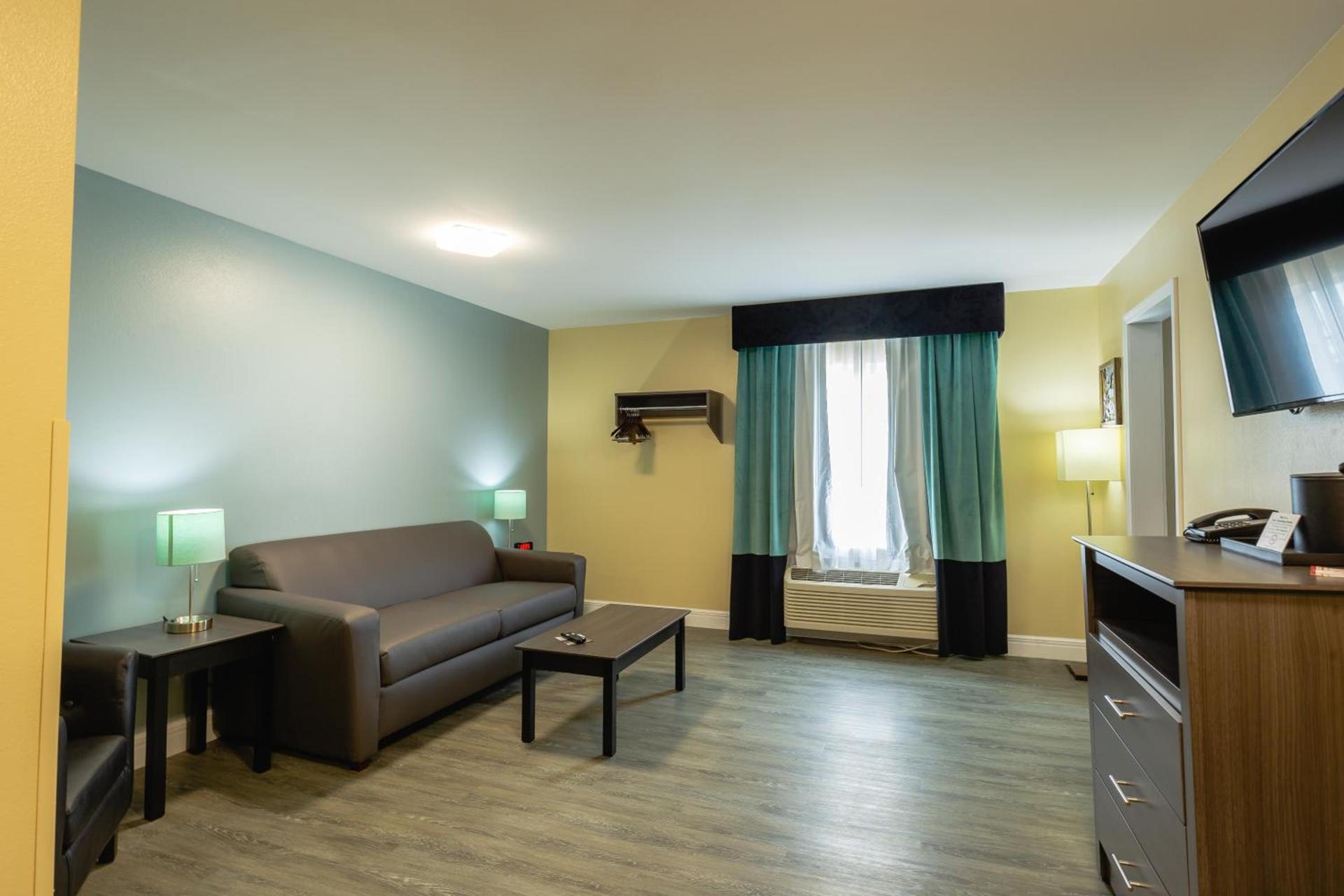 Hawthorn Extended Stay by Wyndham Saint Robert photo 27