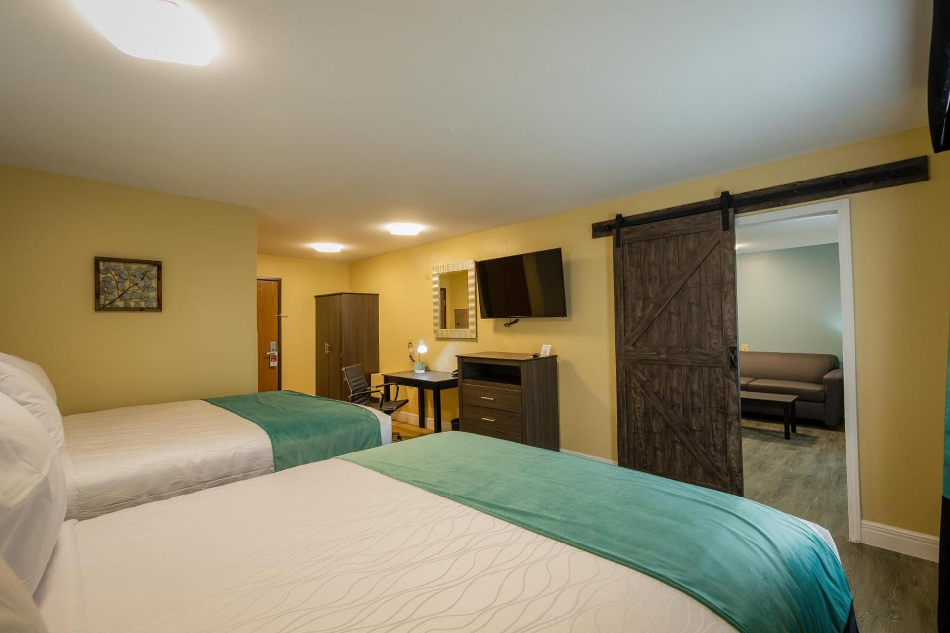 Hawthorn Extended Stay by Wyndham Saint Robert photo 17