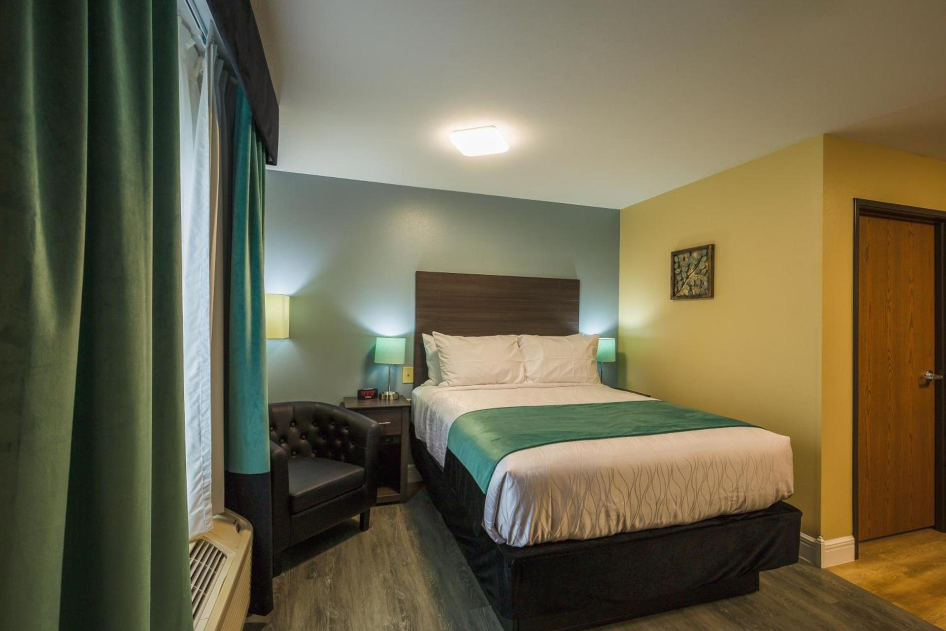 Hawthorn Extended Stay by Wyndham Saint Robert photo 20