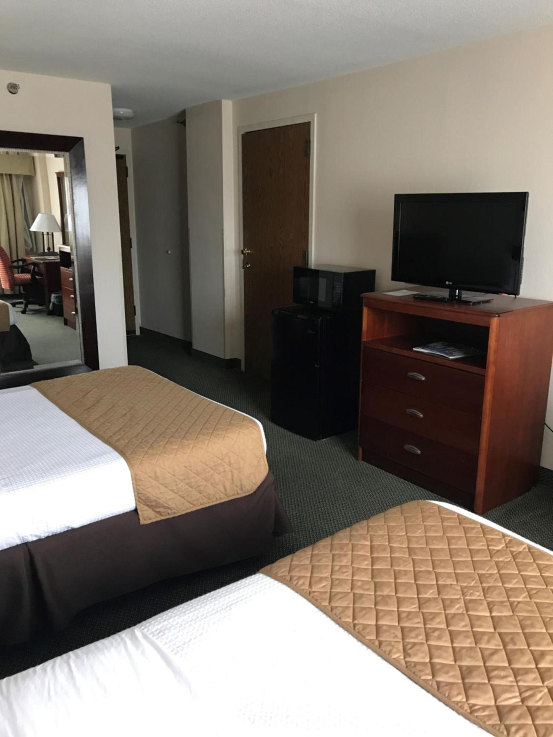 Capital Plaza Hotel photo 15