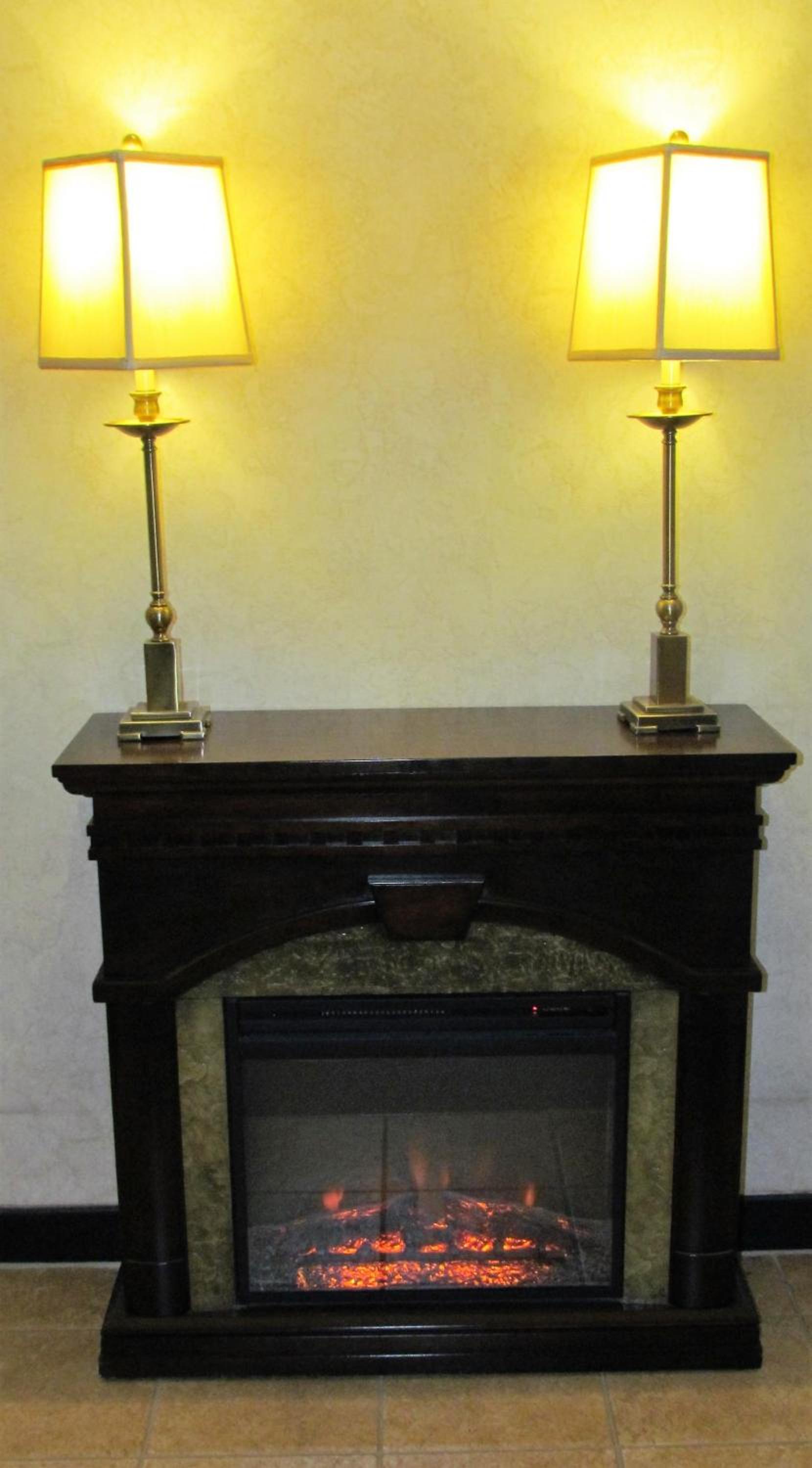 Oak Hill Inn & Suites photo 12