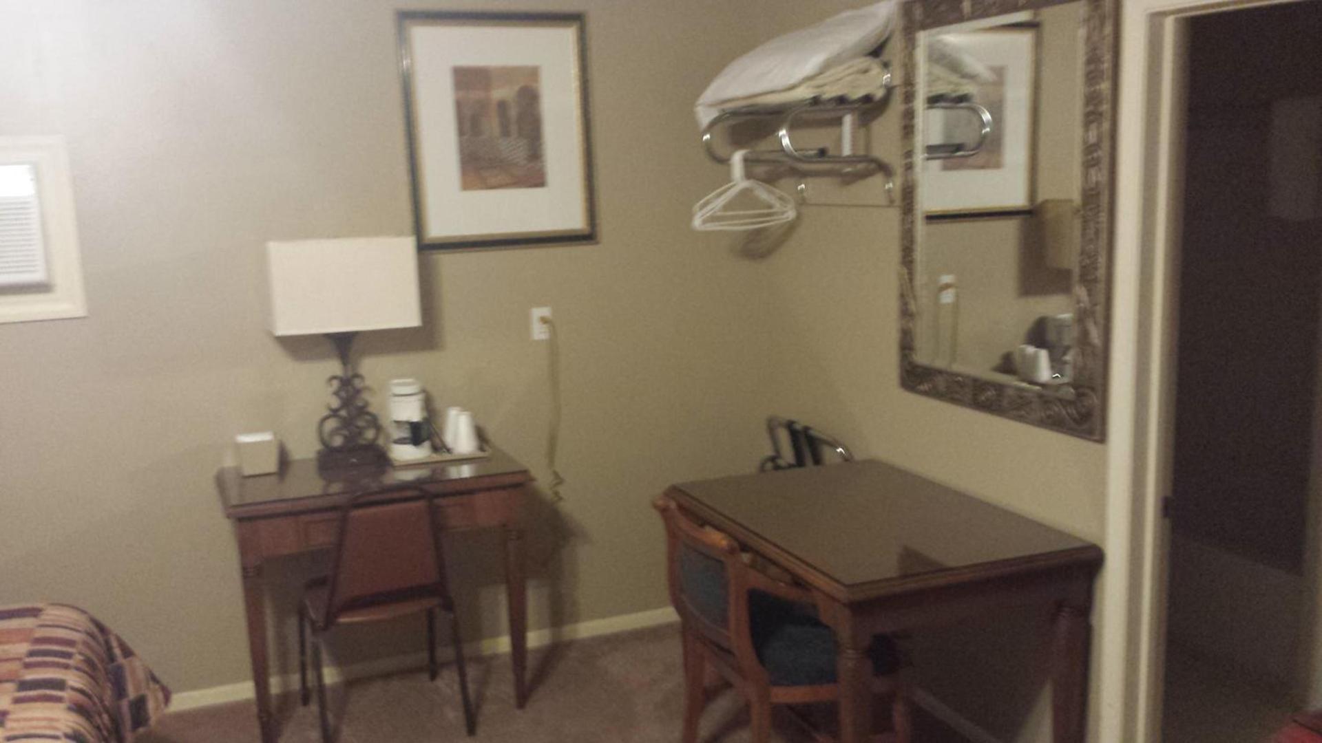 Badlands Hotel & Campground photo 5