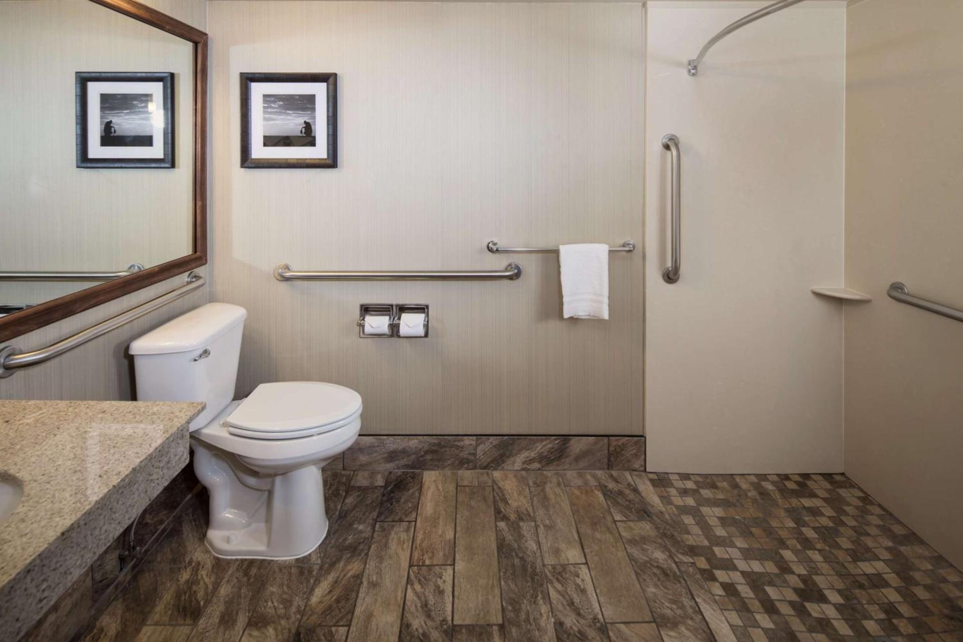 Best Western Ramkota Hotel photo 17