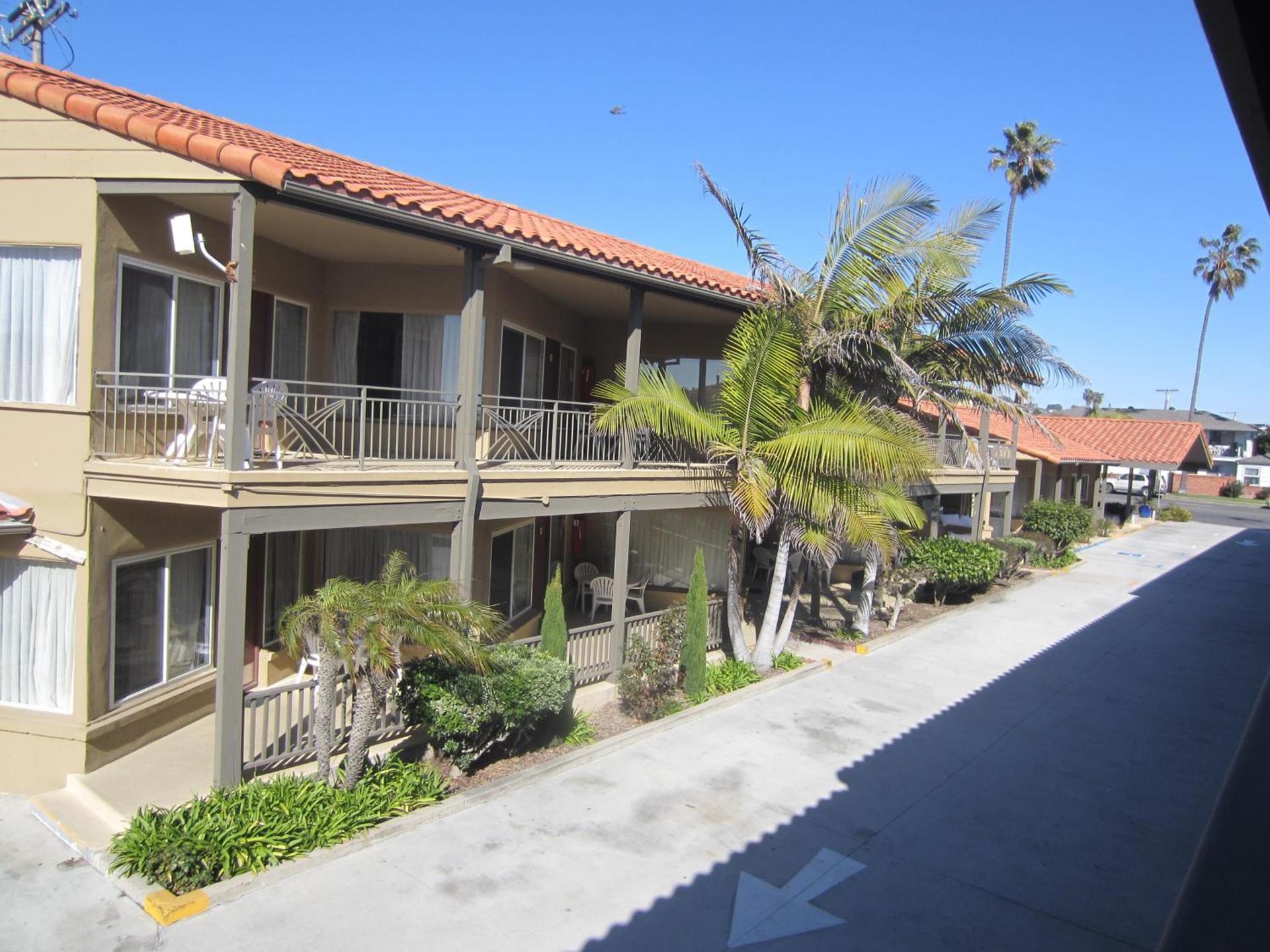 Pacific Shores Inn photo 8