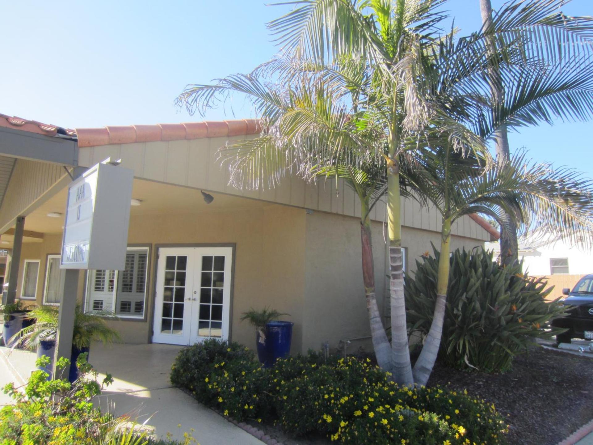 Pacific Shores Inn photo 1