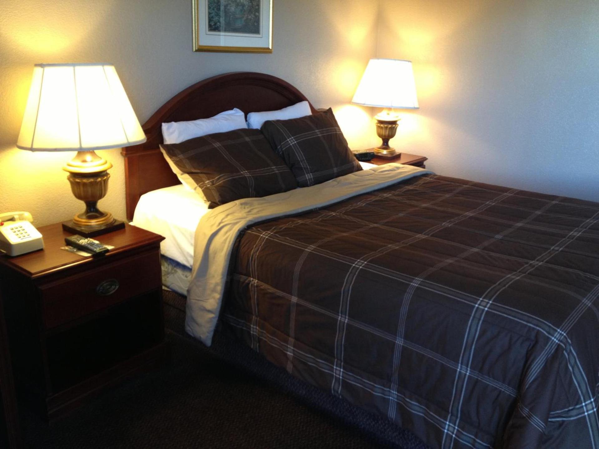 Days Inn by Wyndham Victorville - Hesperia I-15 Palmdale Road photo 7