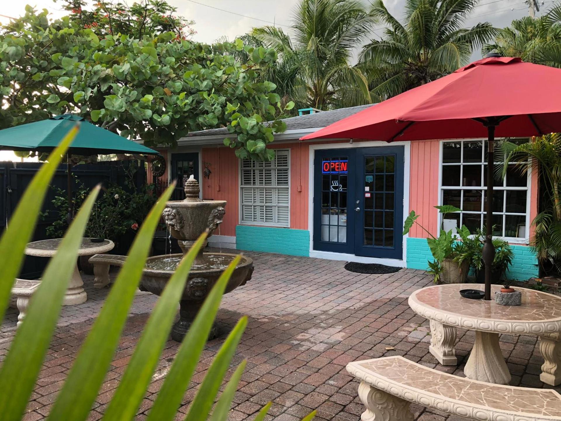 Calypso Inn Wilton Gay Male Resort photo 18