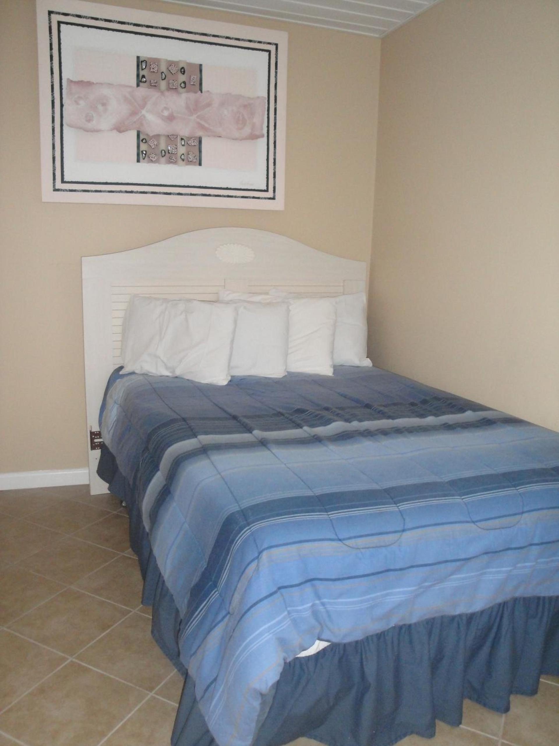 Sifting Sands Motel photo 40