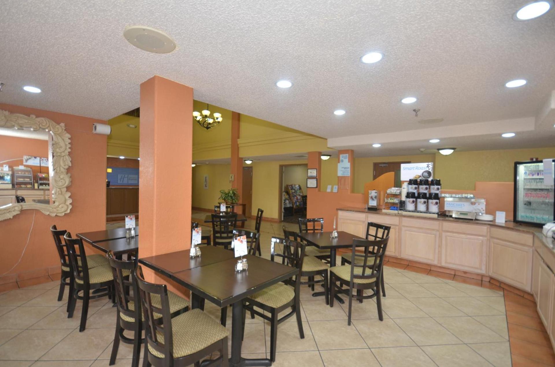 Ramada by Wyndham Santa Fe photo 22