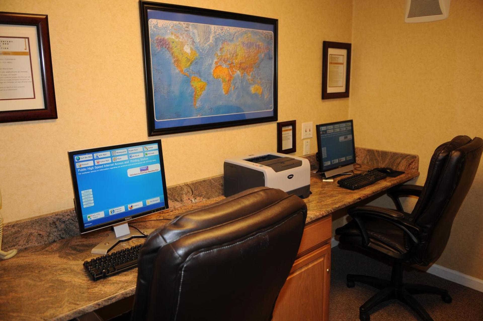 Ramada by Wyndham Santa Fe photo 10