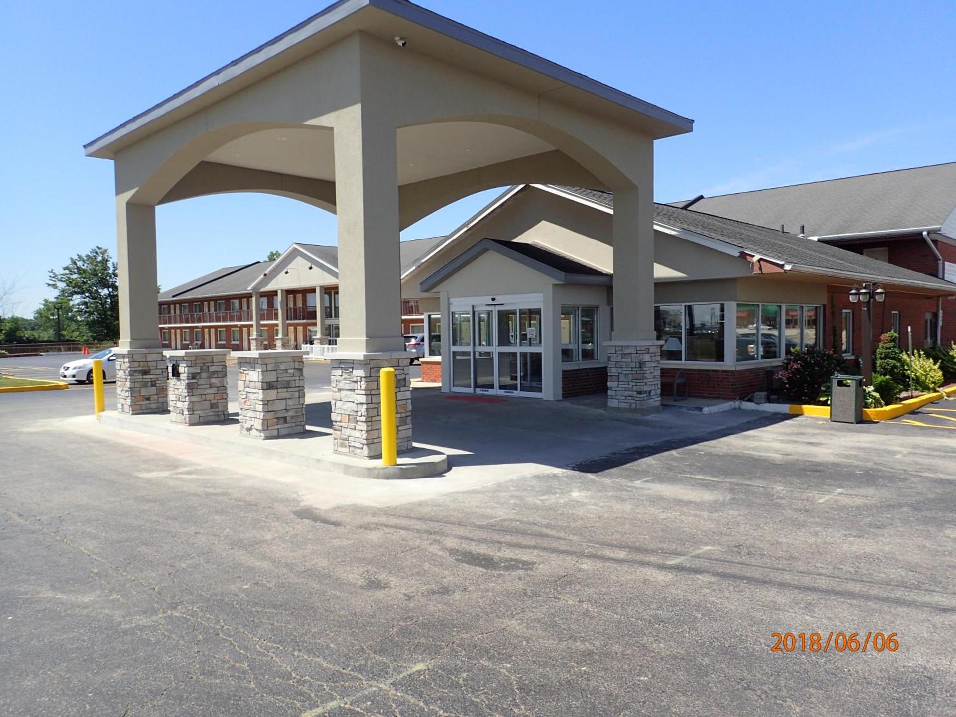 Baymont by Wyndham Effingham photo 25