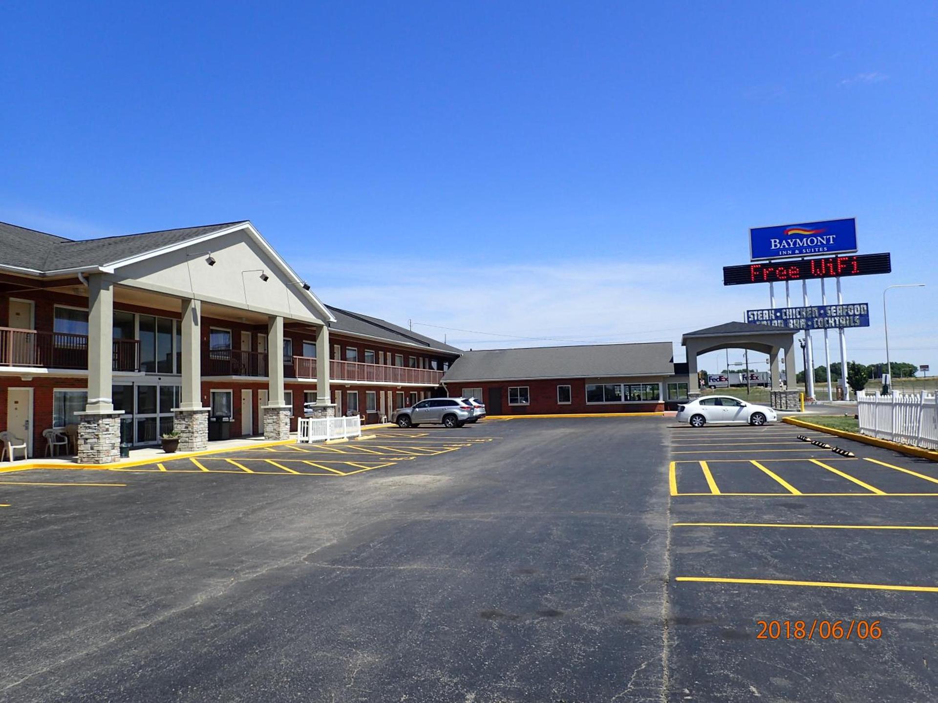 Baymont by Wyndham Effingham photo 26