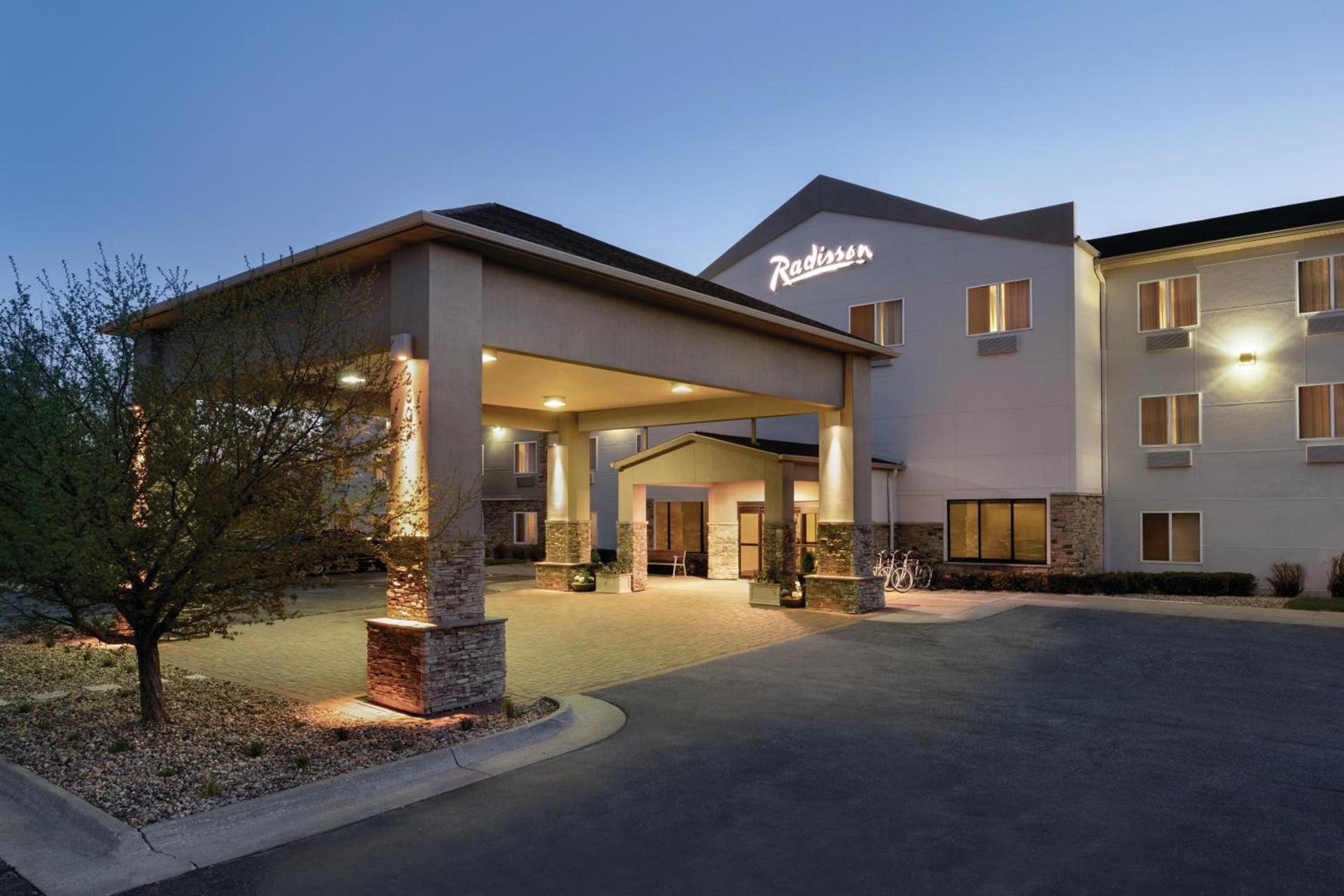 Spark By Hilton Ames photo 49