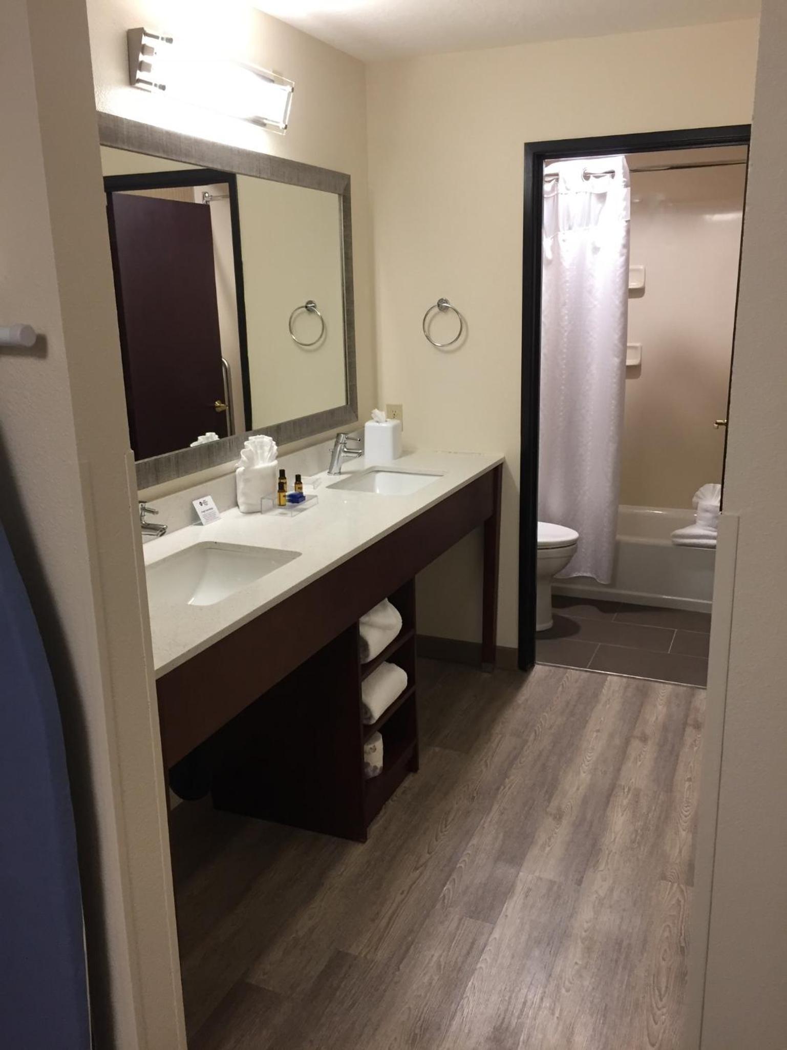 Best Western Plus Portland Airport Hotel & Suites photo 83